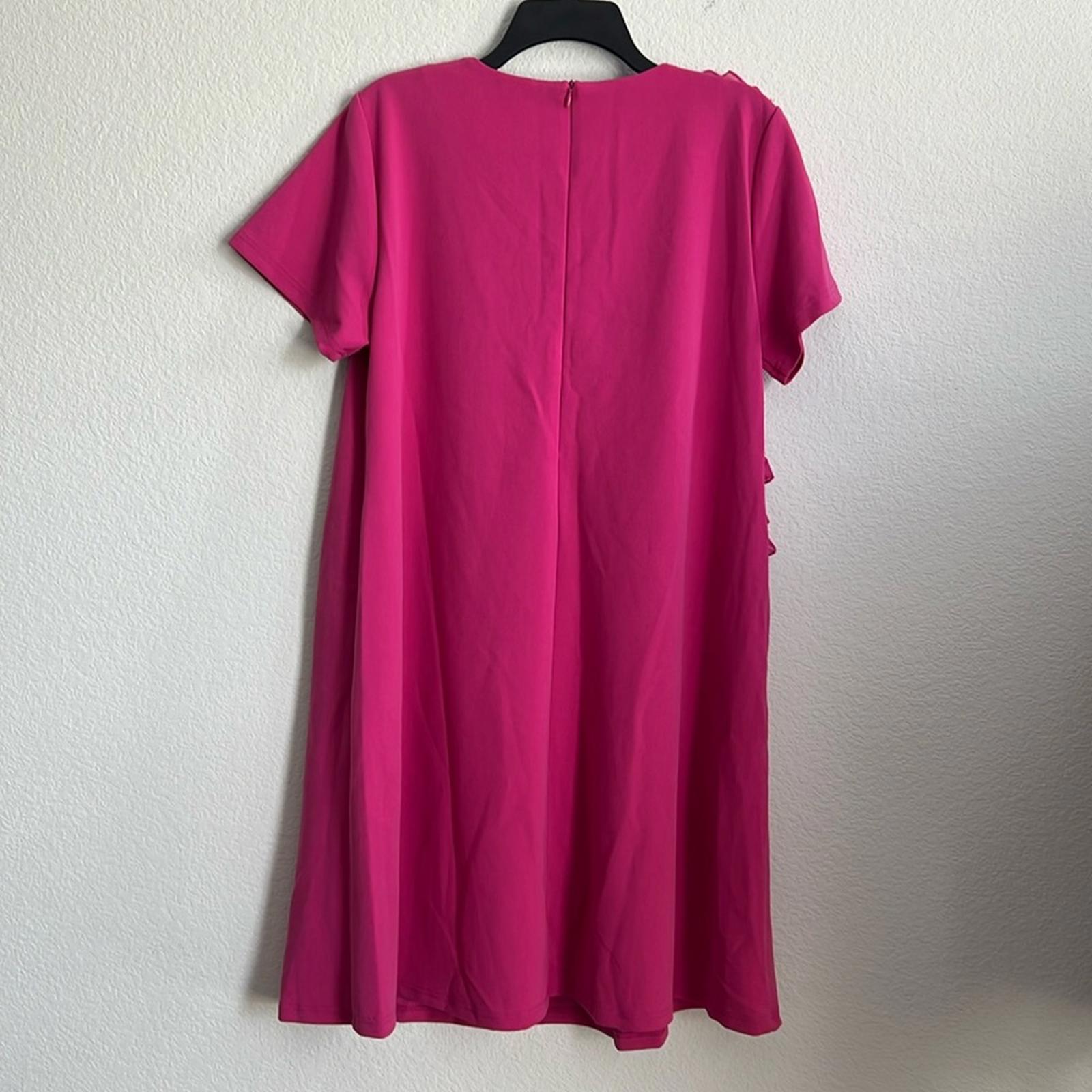 Gracia Floral Appliqué Short Sleeve Dress in Pink Fuchsia, NWT, Size XL