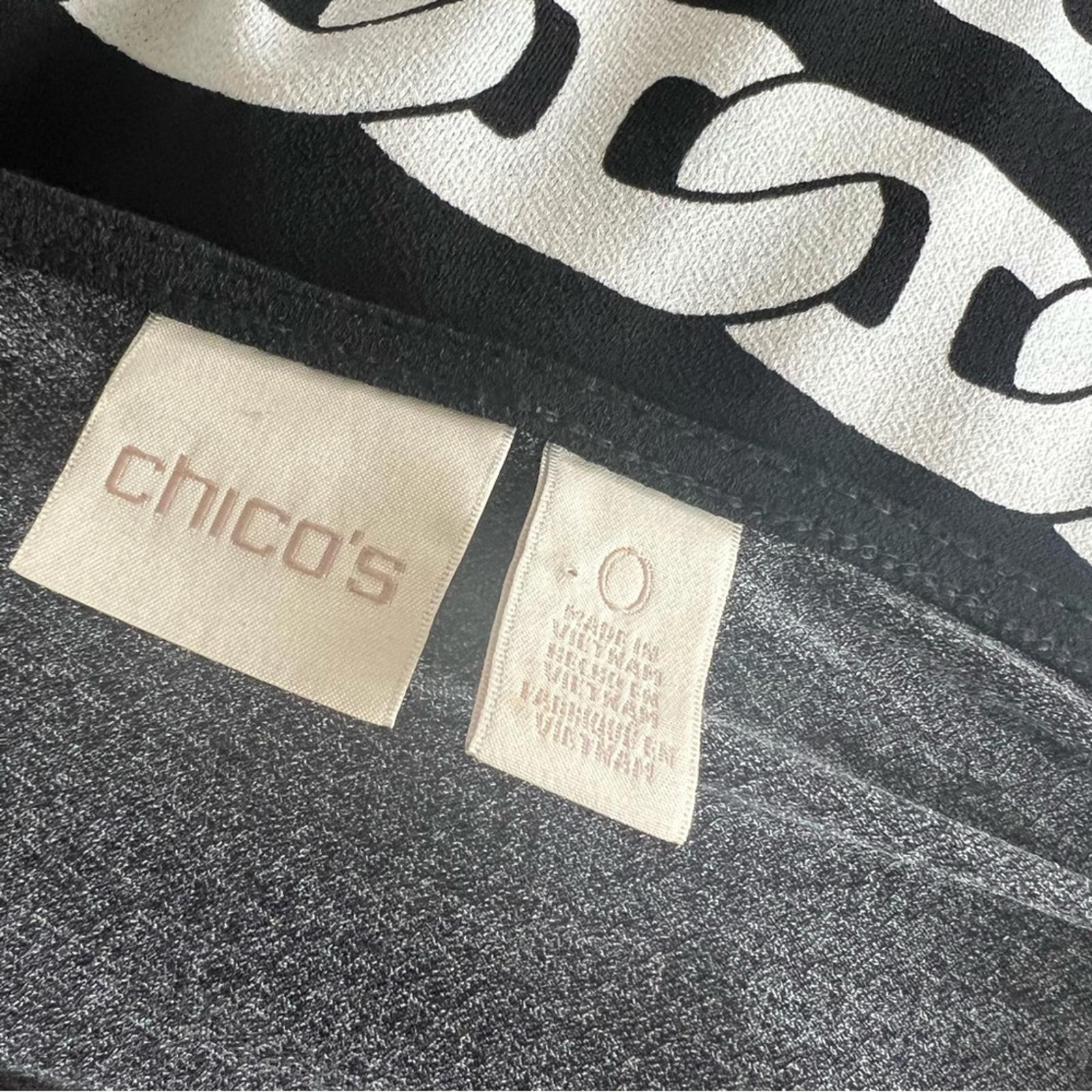 Chico’s Knit Kit Majestic Button Top, Size 4