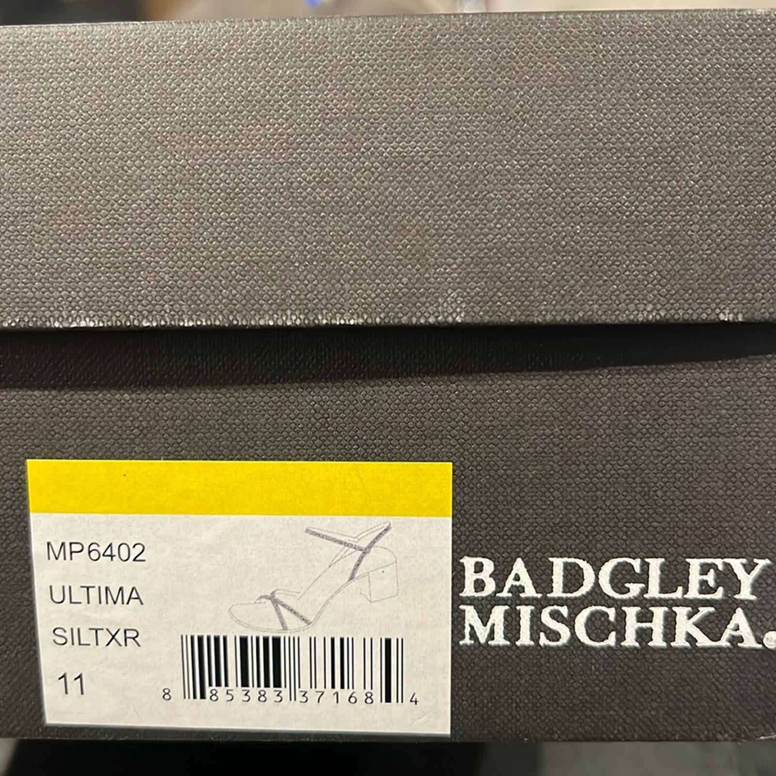 Badgley Mischka Ultima Strappy Block Heel Sandals, Size 11 New in Box w/Dust Bag