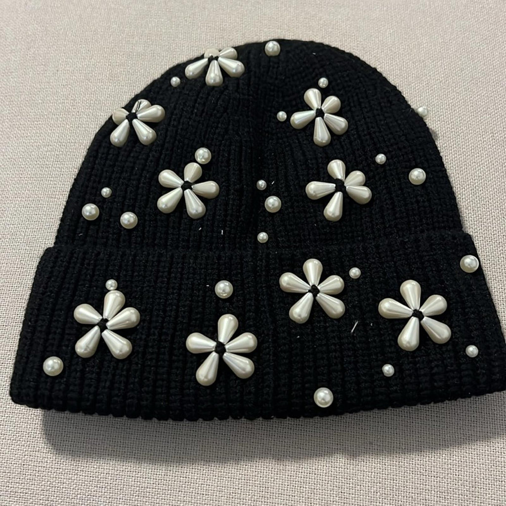 NWT Lele Sadoughi Pearl Snowflake Knit Beanie, Black New w/Tag Comes in Bag $175