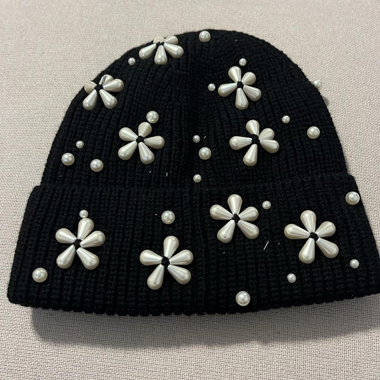 NWT Lele Sadoughi Pearl Snowflake Knit Beanie, Black New w/Tag Comes in Bag $175