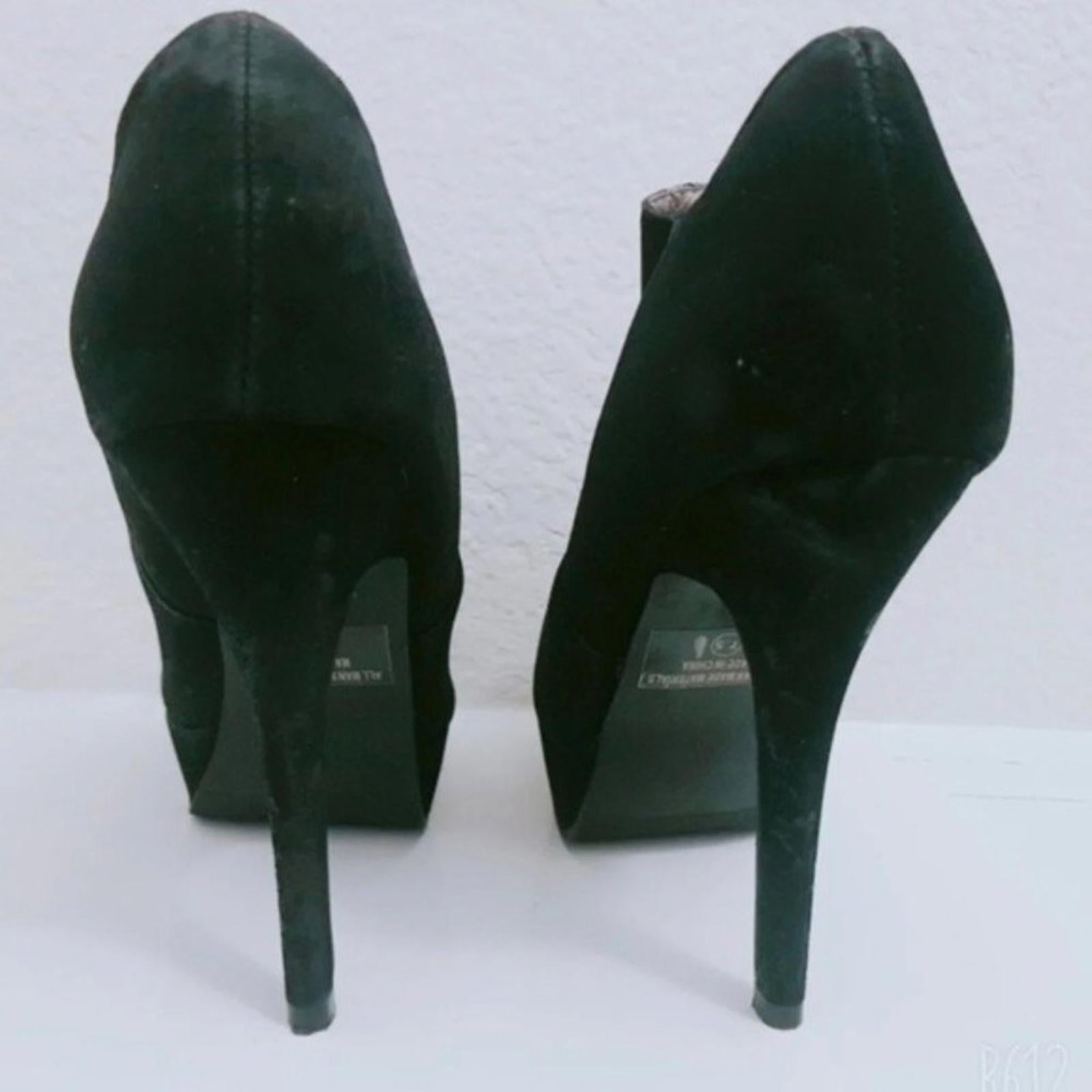 Bonnibel Suede Open Toe Stiletto Heel Booties in Black, Size 7.5 EXCELLENT!