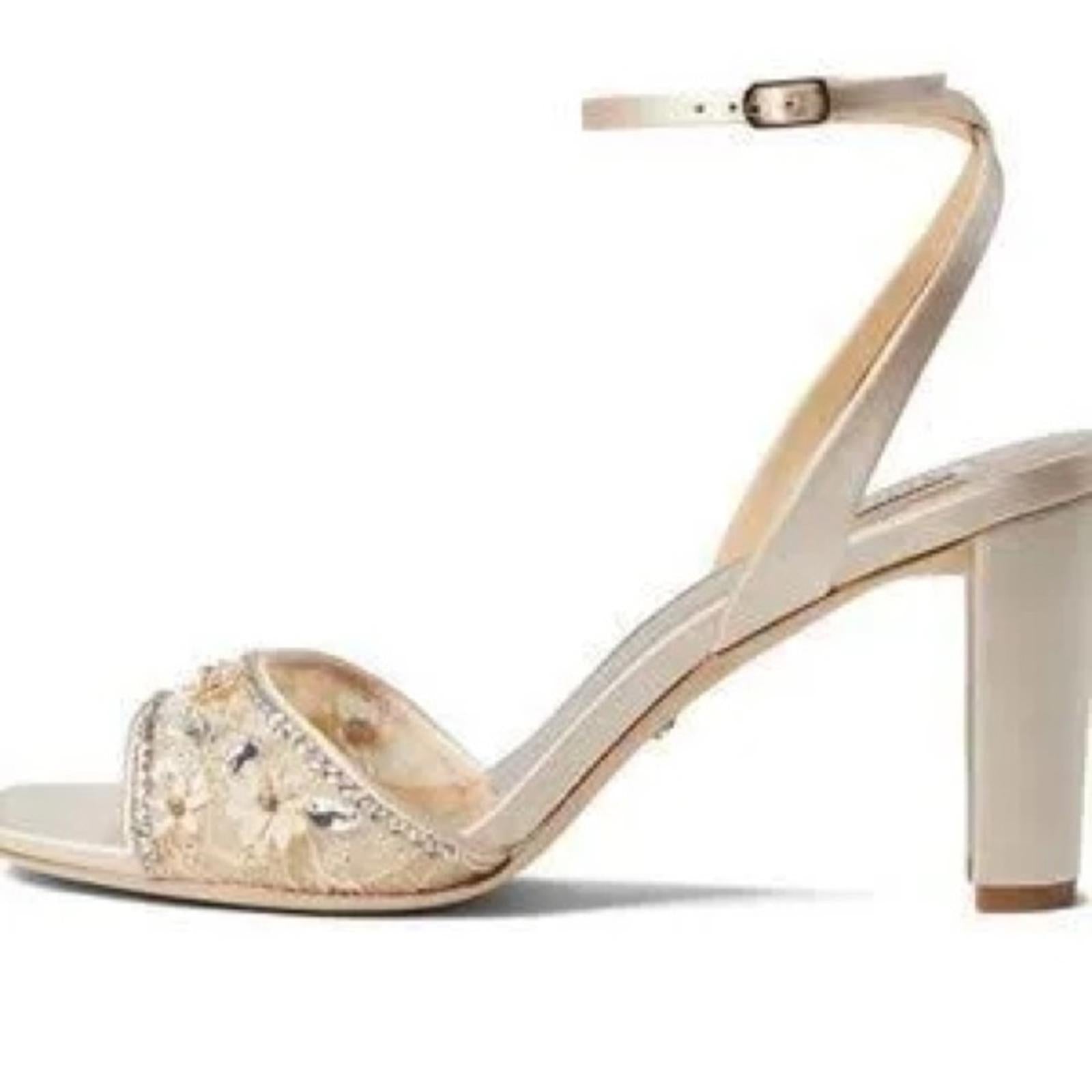 NWT Badgley Mischka Tayten Satin and Mesh Sandals with Crystals Size 10 +DustBag