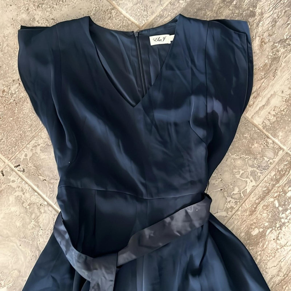 NEW Eliza J Flutter Sleeve Crepe Wide Leg Jumpsuit in Navy, Size 16 NEW w/o Tag