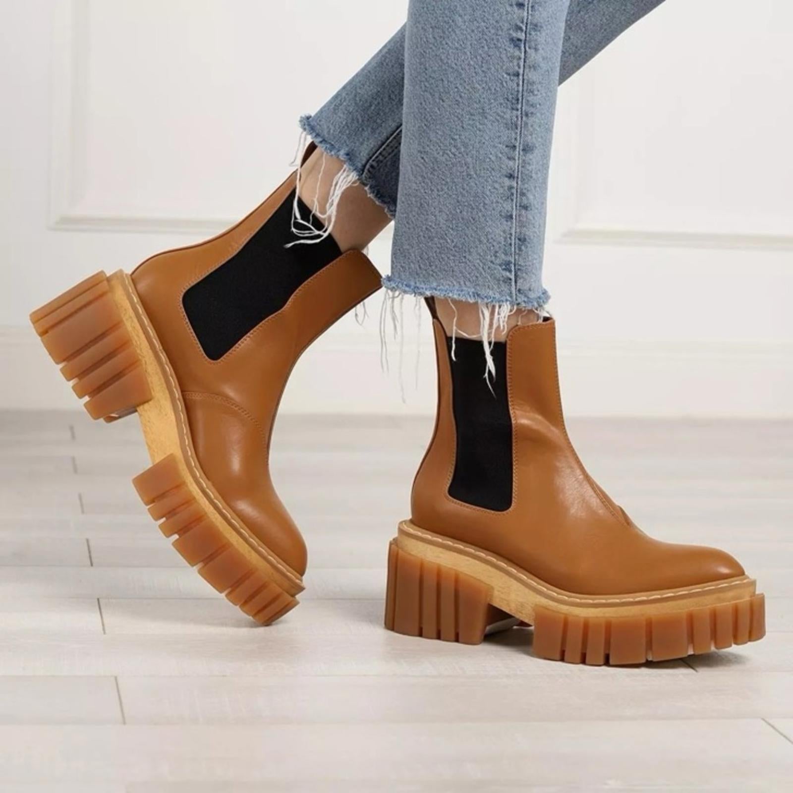 Stella McCartney Emilie Platform Chelsea Boots Size 41/11 Comes in Box EXCELLENT