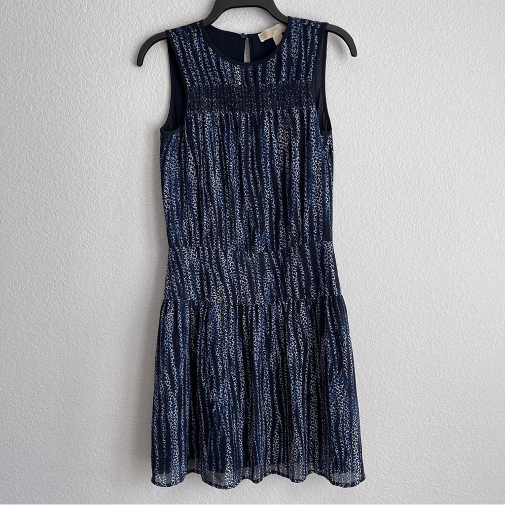 Michael Kors Burnell Smocked Georgette Dress in Navy, Size 0 EXCELLENT $160