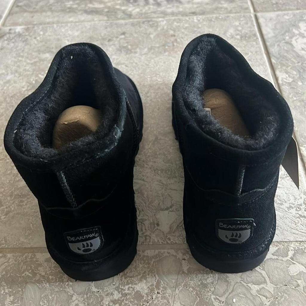 BearPaw Alyssa Suede Ankle Boots in Black, NWT, Size 11