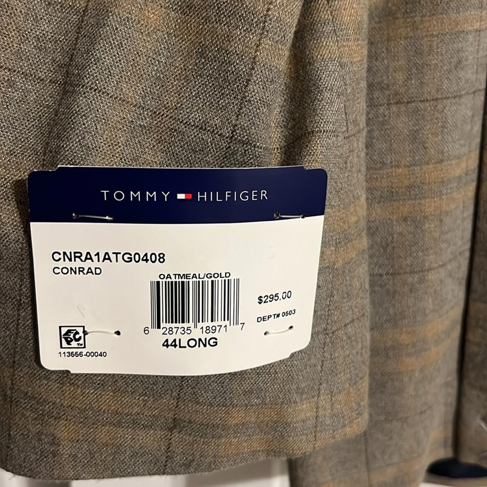 Tommy Hilfiger Conrad Oatmeal Gray Windowpane Plaid Blazer Size 44L NWT $295