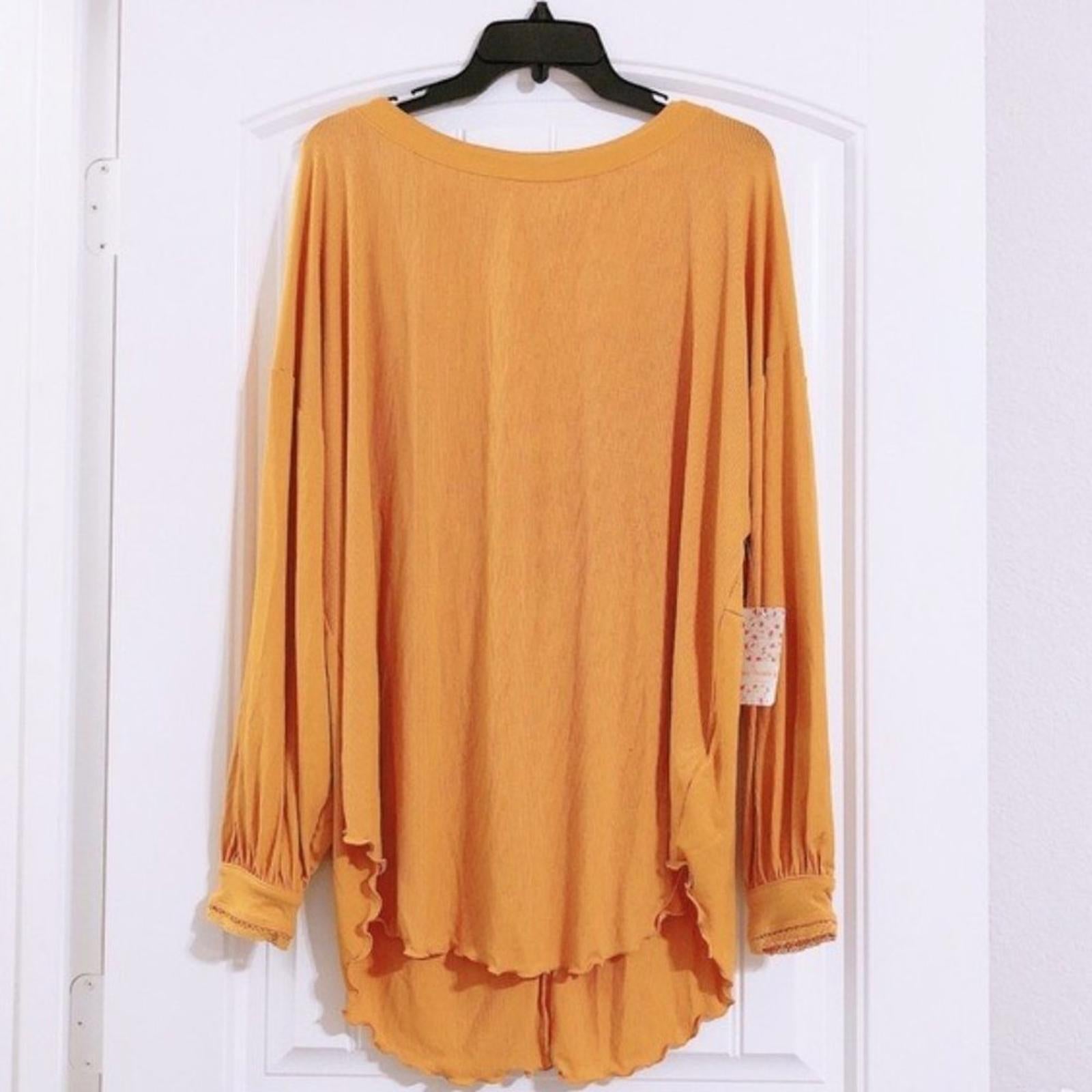Free People Shimmy Shake Open Twist Back Top/ Sweater in Gold, Size S New w/Tag