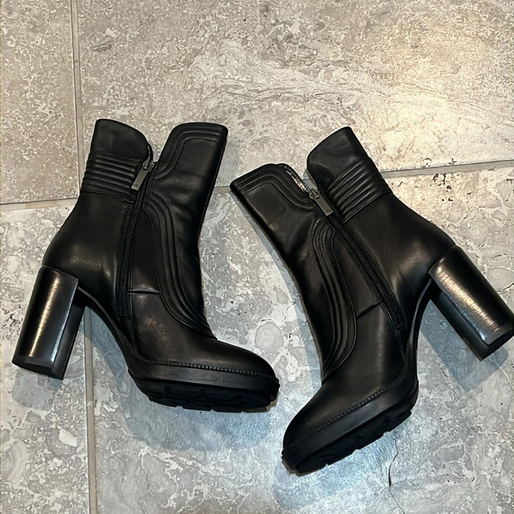 Aquatalia Illiana Weatherproof High Block Heel Boots in Black, Size 7 NEW in Box