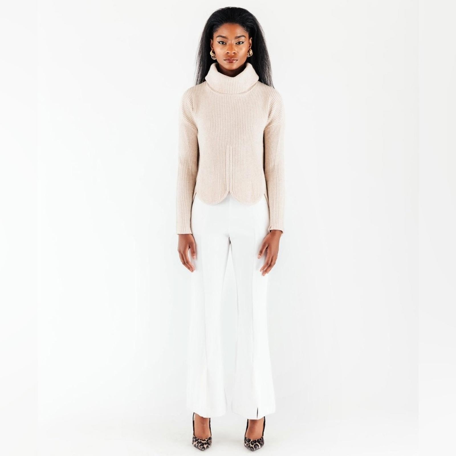 Chloé Kristyn Café Au Lait Anna Scallop Sweater, Size L, New w/Tag Retail $398