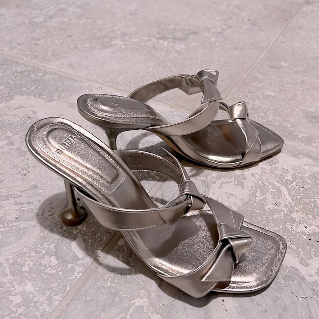 Alexandre Birman Clarita Leather Bow Two-Band Sandals Size 35 NEW w/DustBags