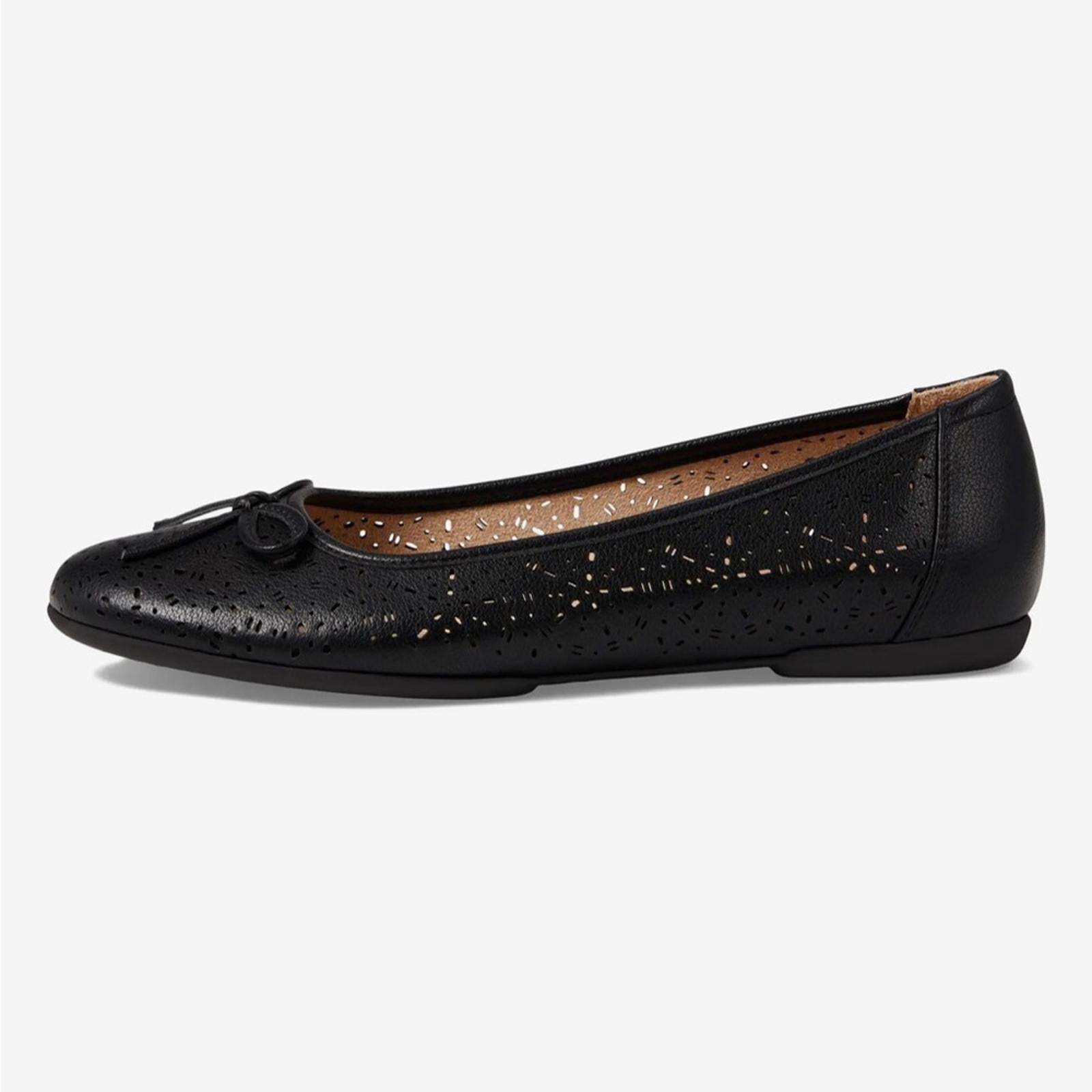 NEW Soul Naturalizer Magical Black Smooth Perforated Flats, Size 9W, New in Box