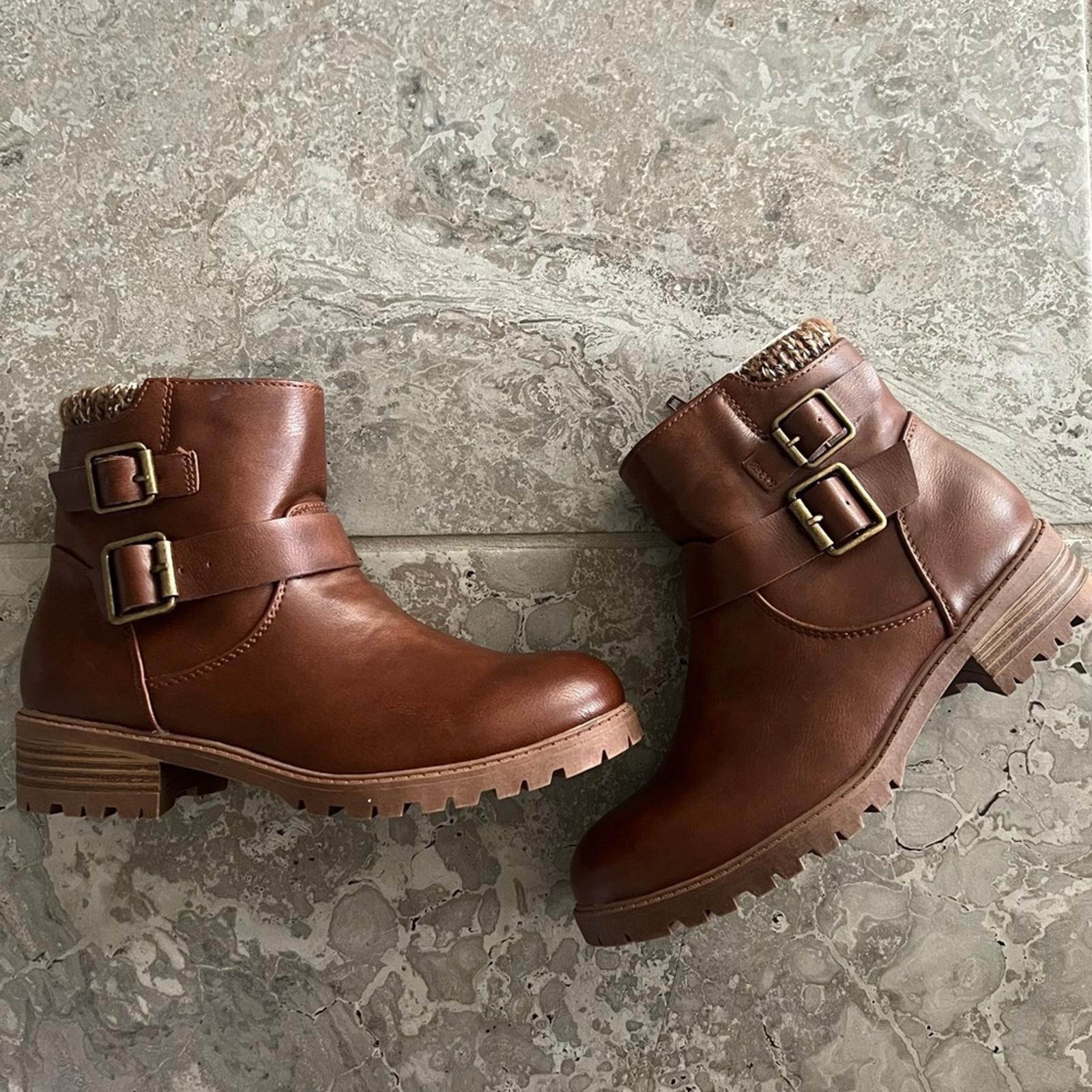 Madden Girl JKayce Brown Sweater Knit Ankle Boots with Buckle Detail, Size 1