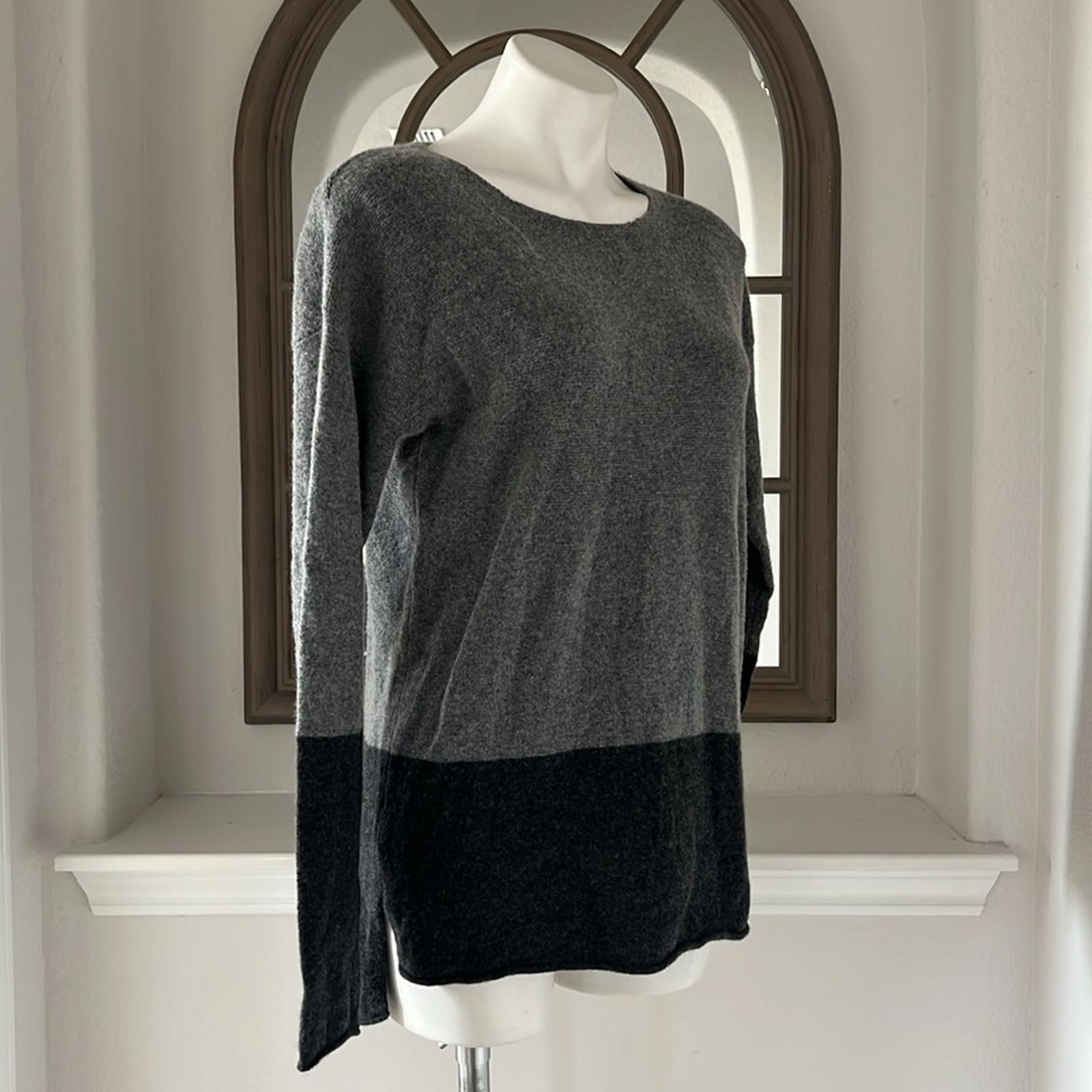 Kier+J Cashmere Boat Neck Sweater Charcoal w/Gray, Size L New w/Tag Retail $268