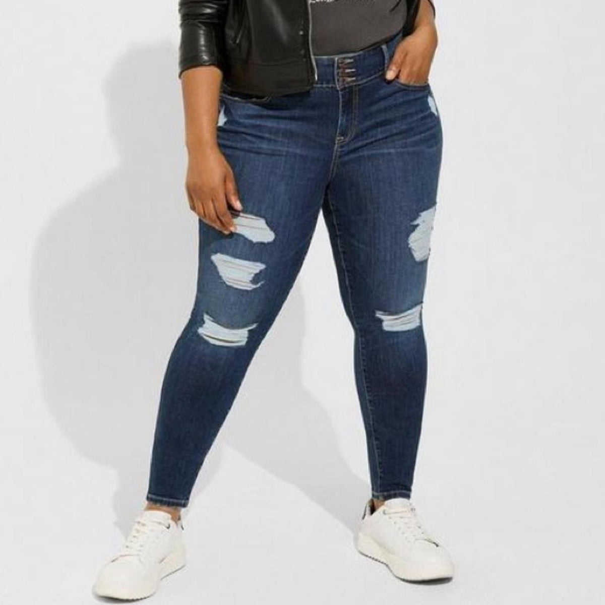 Torrid Super Soft High-Rise Jegging, Skinny Distressed Jeans Size 26R New w/Tag