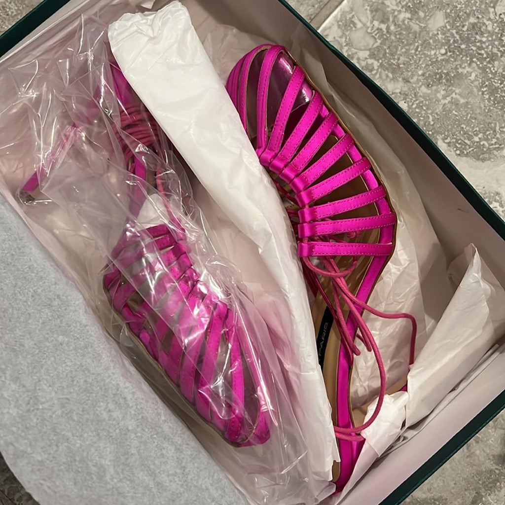 Chelsea Paris Orchid Pink Strappy Heels, Size 39 Retail $595 New in Box