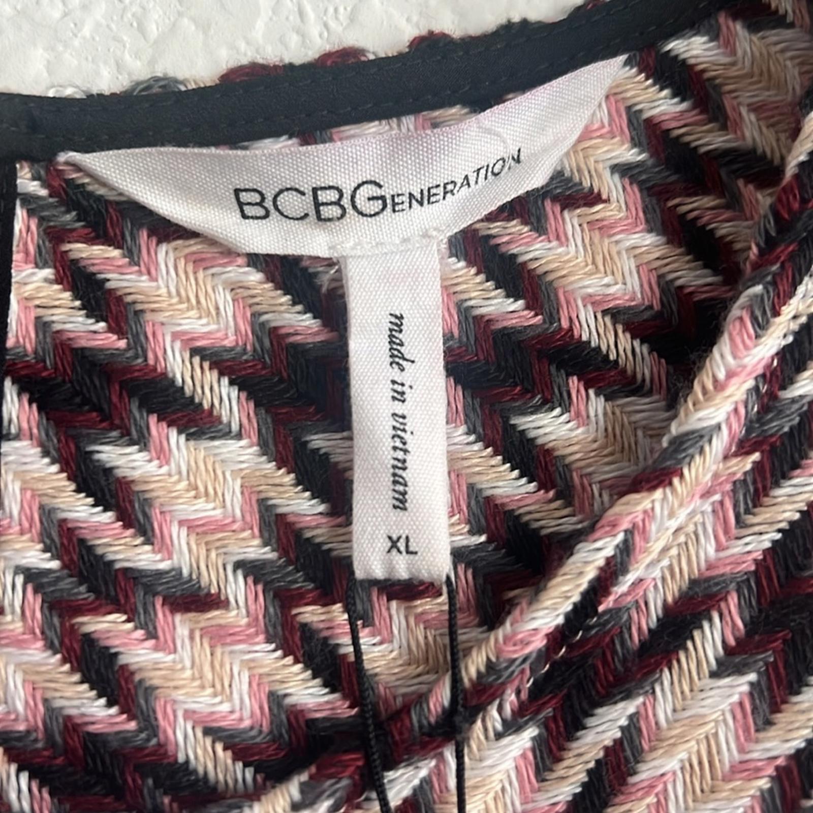 BCBGeneration Ruffle Hem Sleeveless Woven Top in Pink Red, Size XL