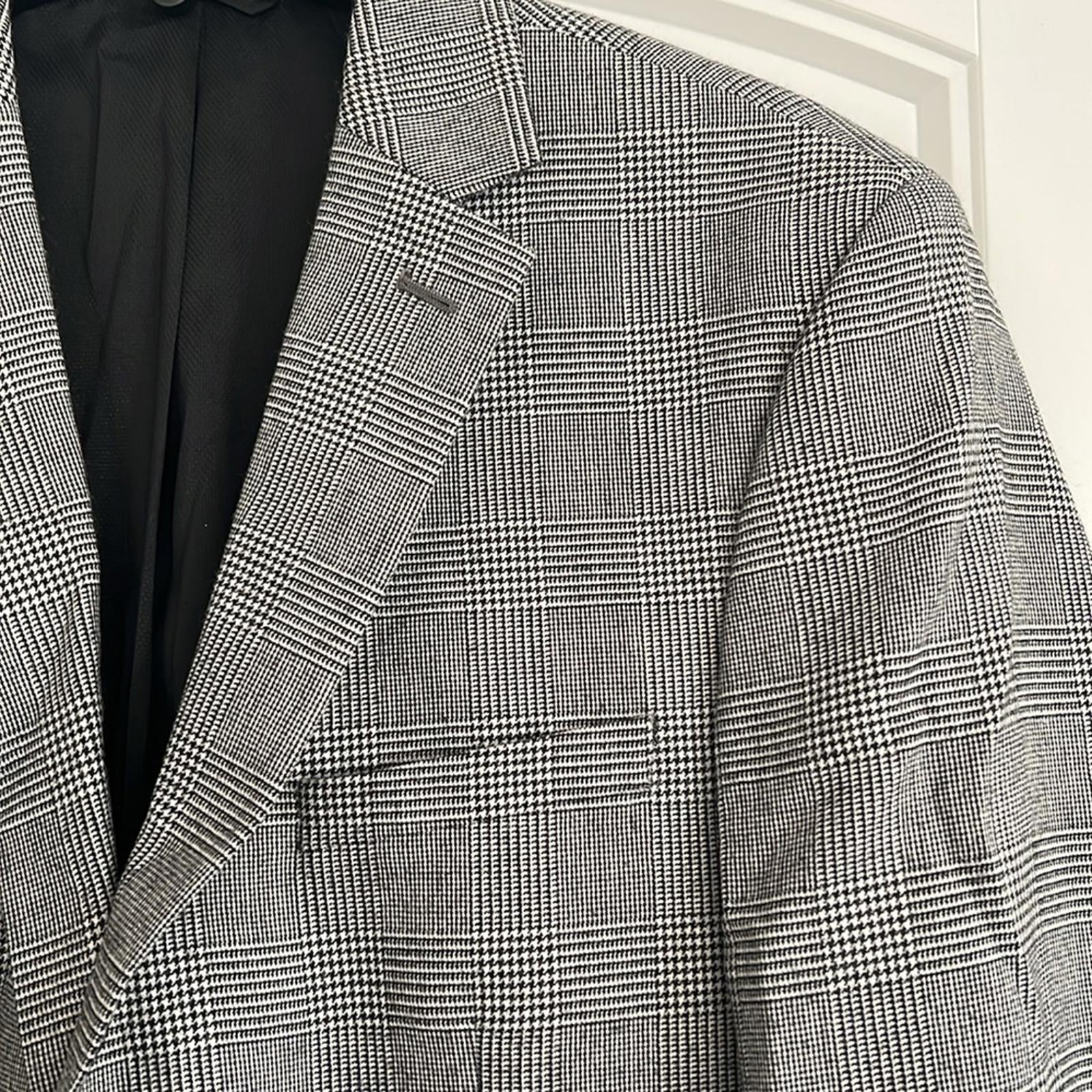 Bar III Glen Plaid Skinny-Fit Suit Jacket in Black/White Size 44L New w/Tag $425