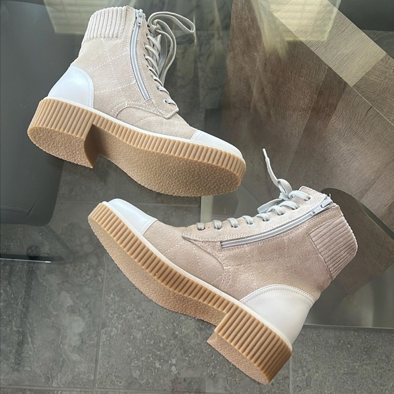 Vaneli Mage Boots in Light Grey Nival Combo, Size 7
New w/o Box Retail $250