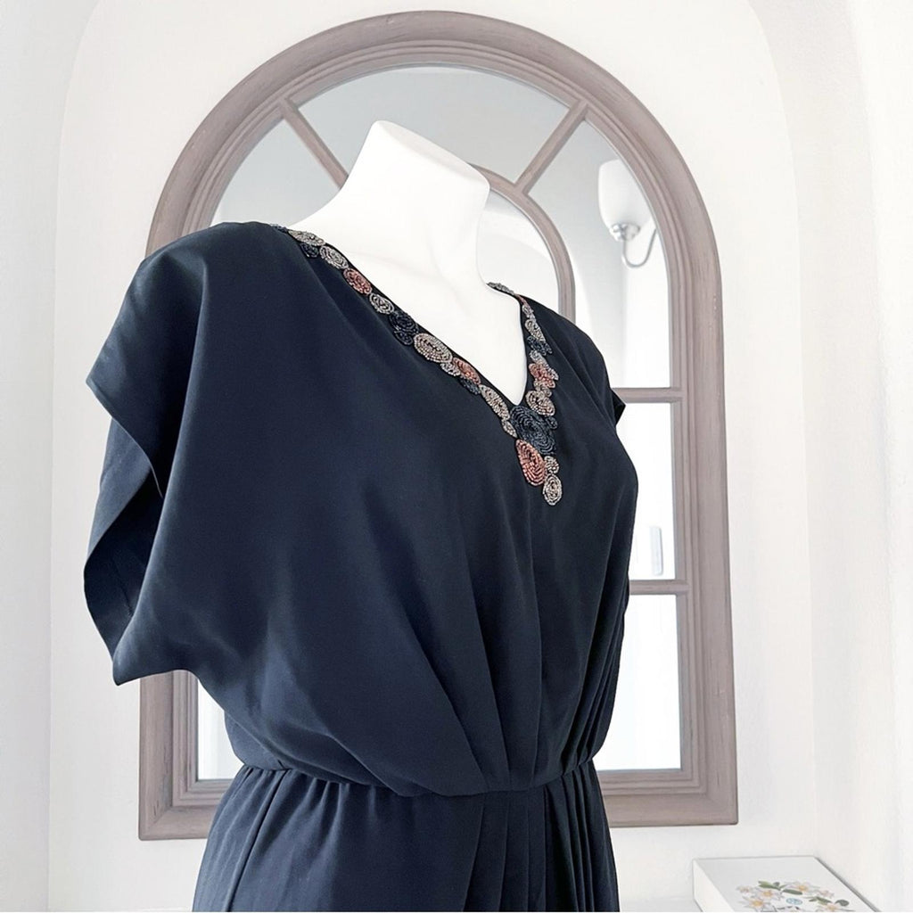 Trina Turk Black Mini Dress w/Beaded V-Neck, Size 2 Excellent!
