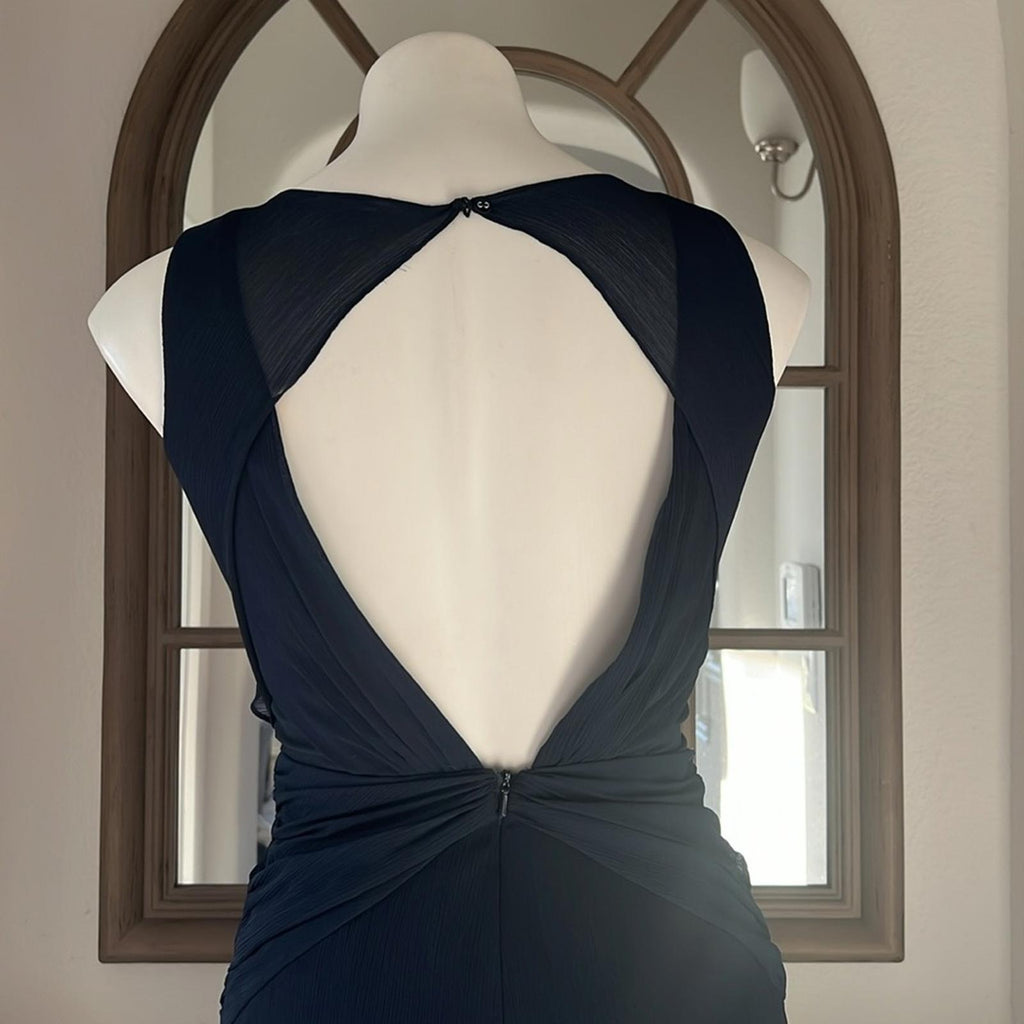 Badgley Mischka Navy Petunia Gown, Maxi Size 2 EXCELLENT Condition! Retail $795