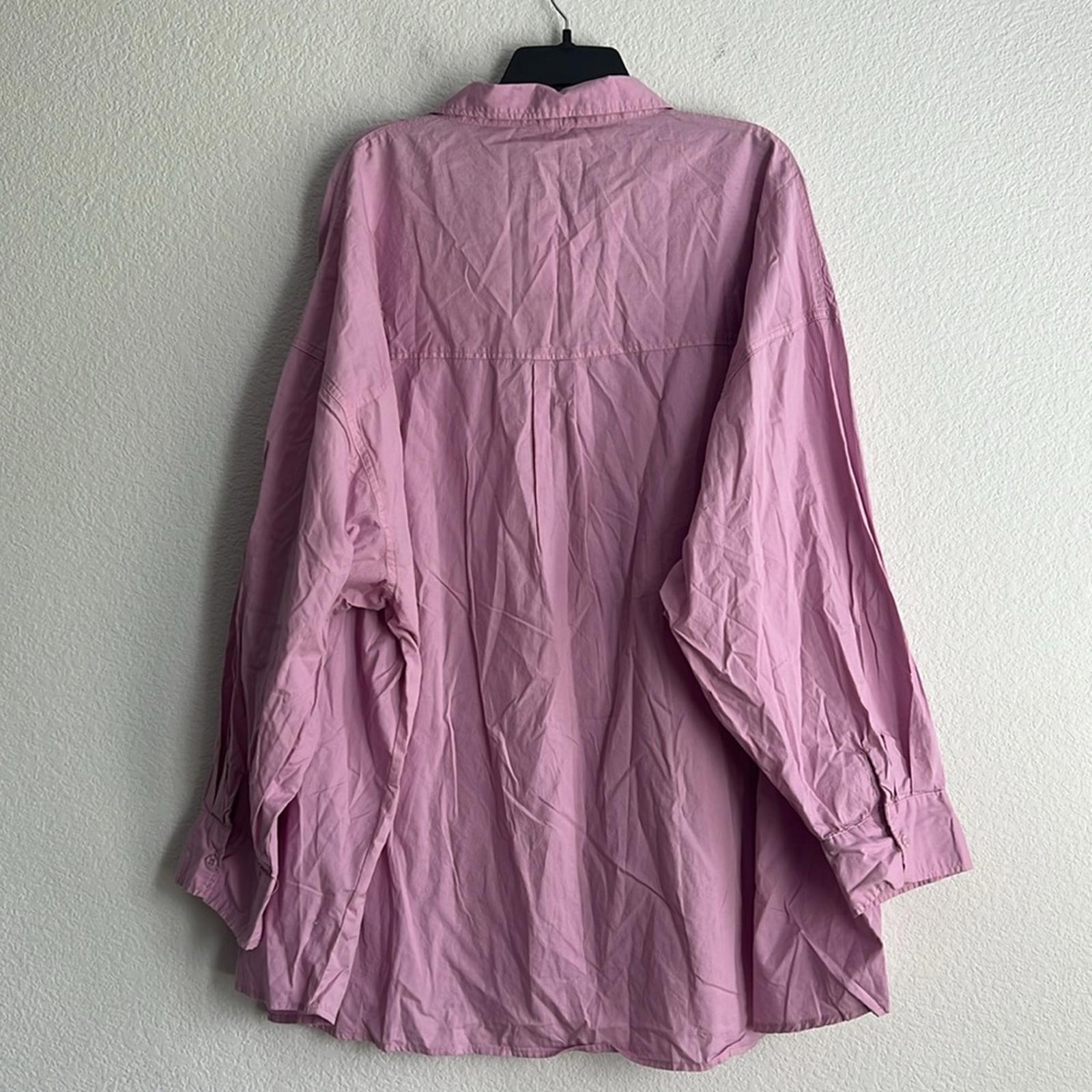 Cotton On Curve Dad Shirt in Soft Iris/Pink Shirt, NWT, Size 20-22