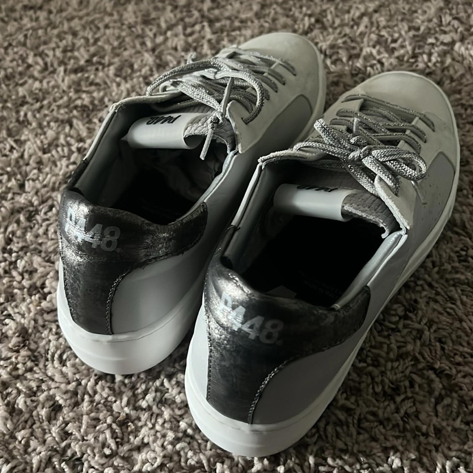 P448 Thea Low Top Leather Lace-Up Platform Sneakers Size 40(9/9.5) NEW w/o Box