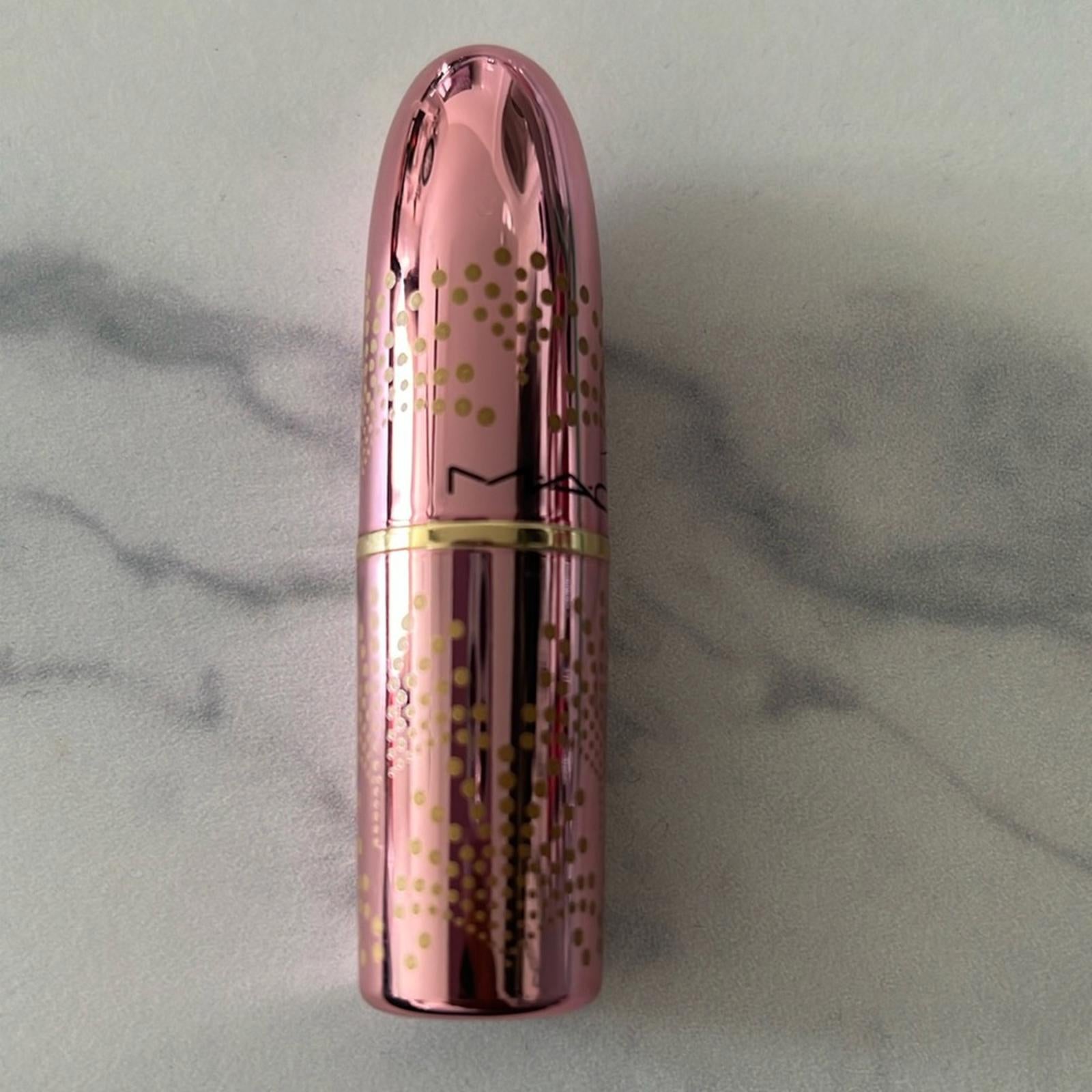 MAC Bubbles & Bows Lustreglass Sheer-Shine Lipstick “PUT A BOW ON IT” NEW no Box