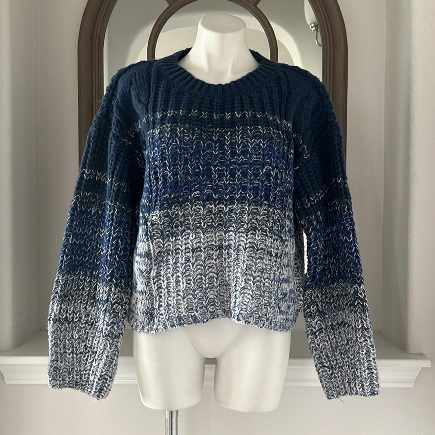 525 Ombré Sweater in Dark Blue Multi, NEW, Size M