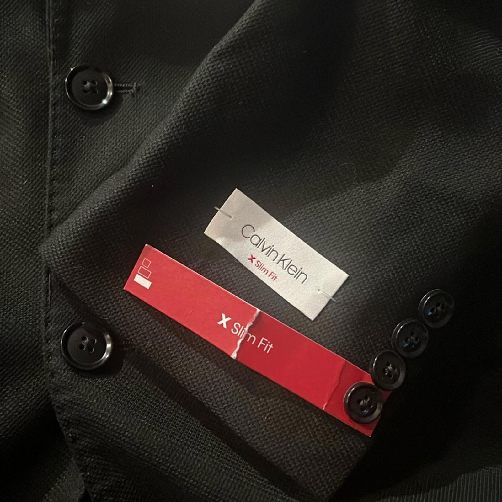 Calvin Klein Slim Fit Stretch Textured Sport Coat in Black, Size 41L NWT $295