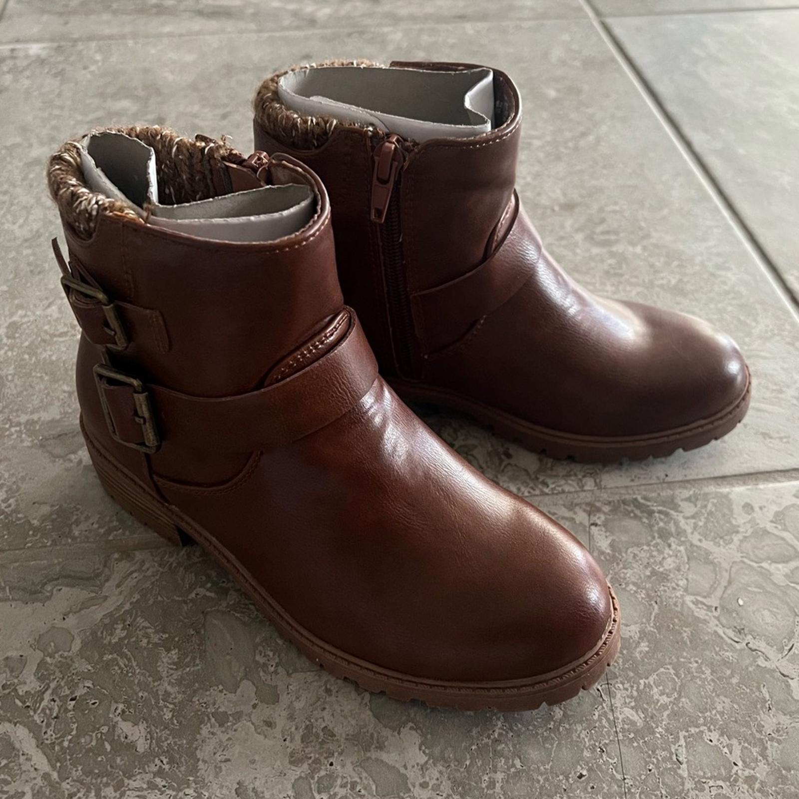 Madden Girl JKayce Brown Sweater Knit Ankle Boots with Buckle Detail, Size 1