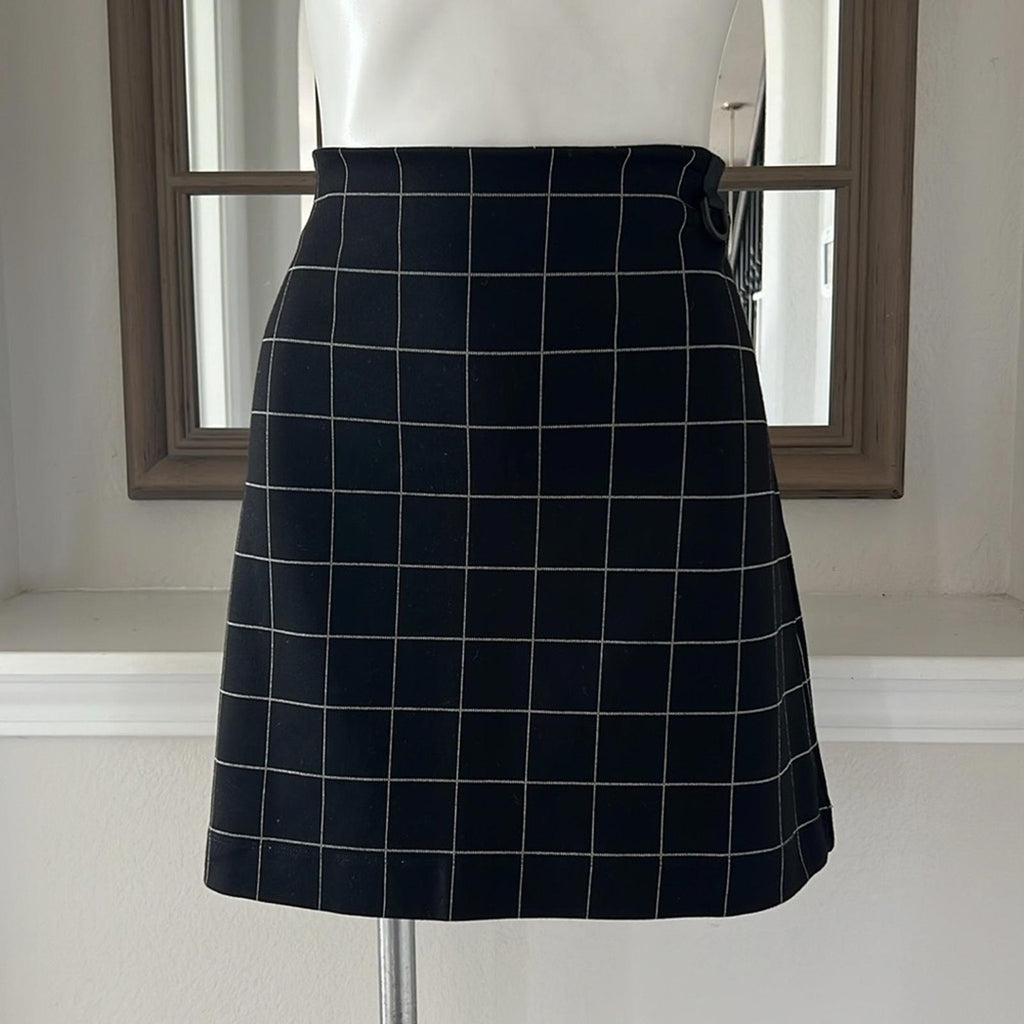 Kenneth Cole Skirt in Black Window Pane Print, Size 16 NEW w/Tag