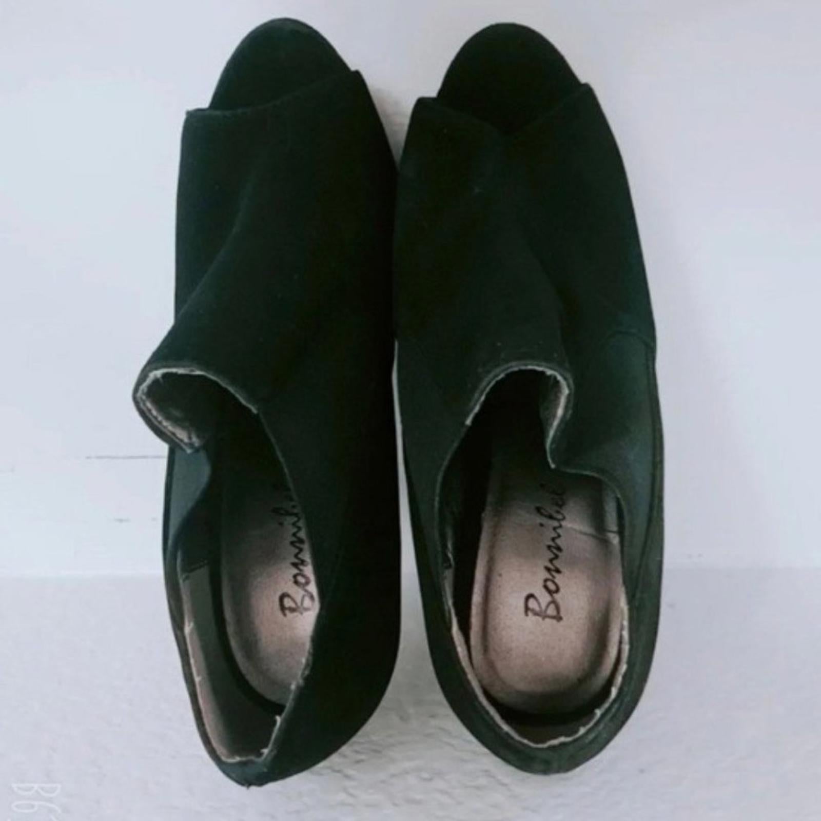 Bonnibel Suede Open Toe Stiletto Heel Booties in Black, Size 7.5 EXCELLENT!
