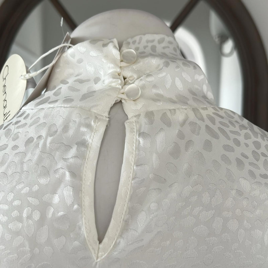 Status by Chenault Jacquard Twist Neck Blouse in Off White, Size L New w/Tag