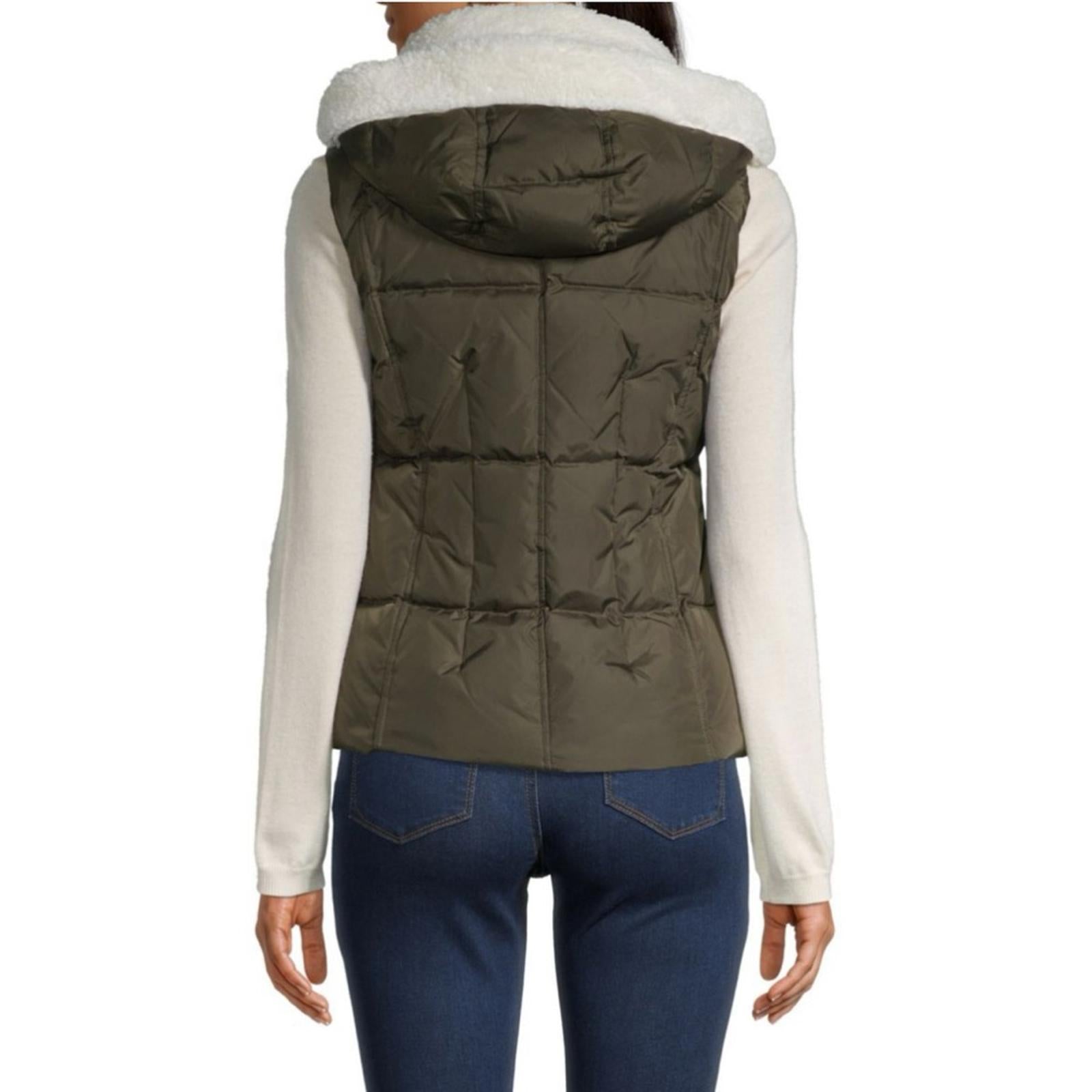 AQUA Annie Hooded Puffer Vest in Military/White Size S New w/Tag