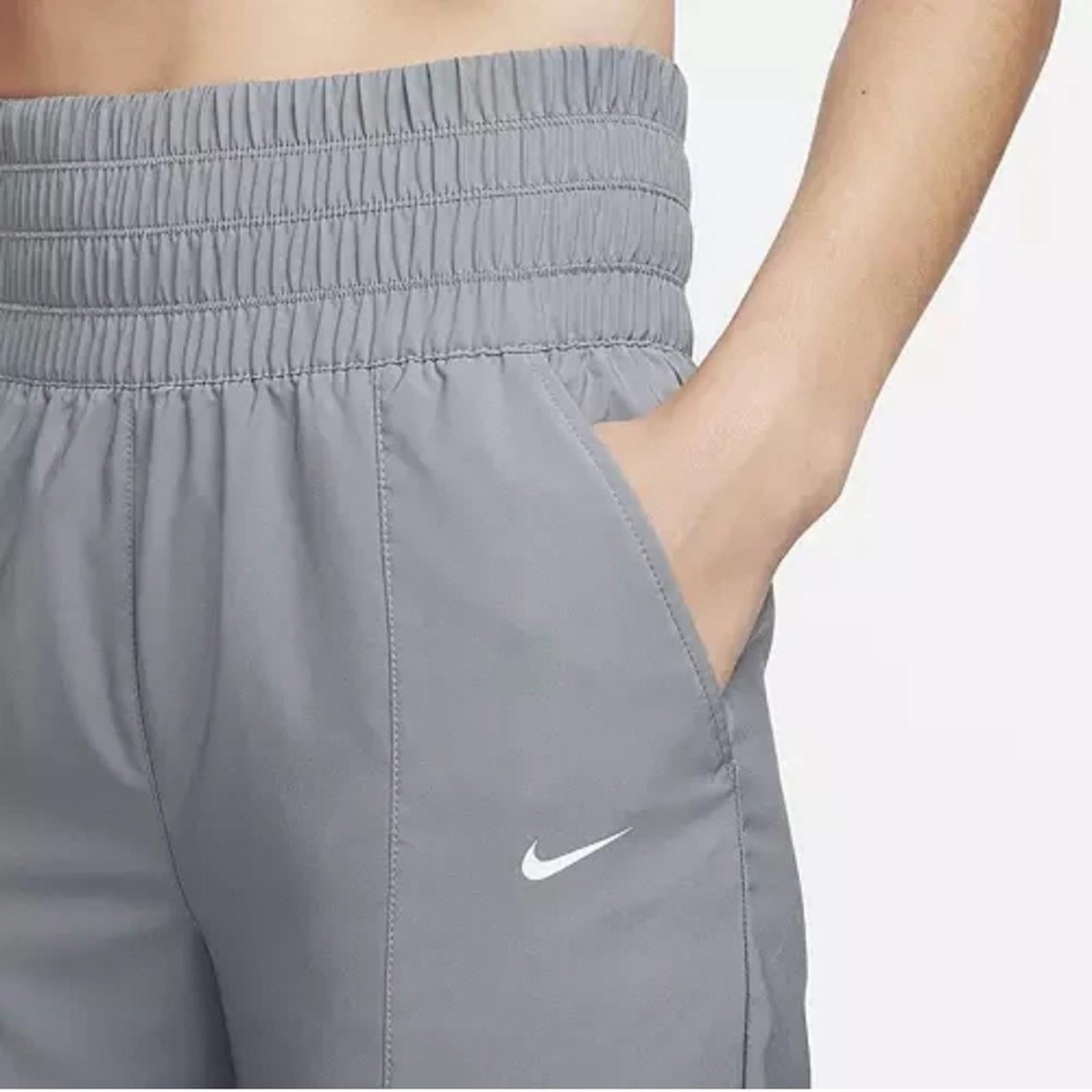 Nike Dri-Fit One Ultra High Waisted Sweatpants in Smoke Grey, Plus Size 1X, NWT