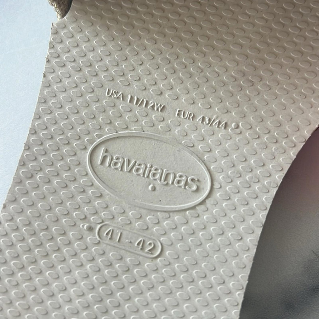 NWT Havaianas Beige Thong Bow Sandals, Size EU 41-42 (US 11-12W) New w/Tag