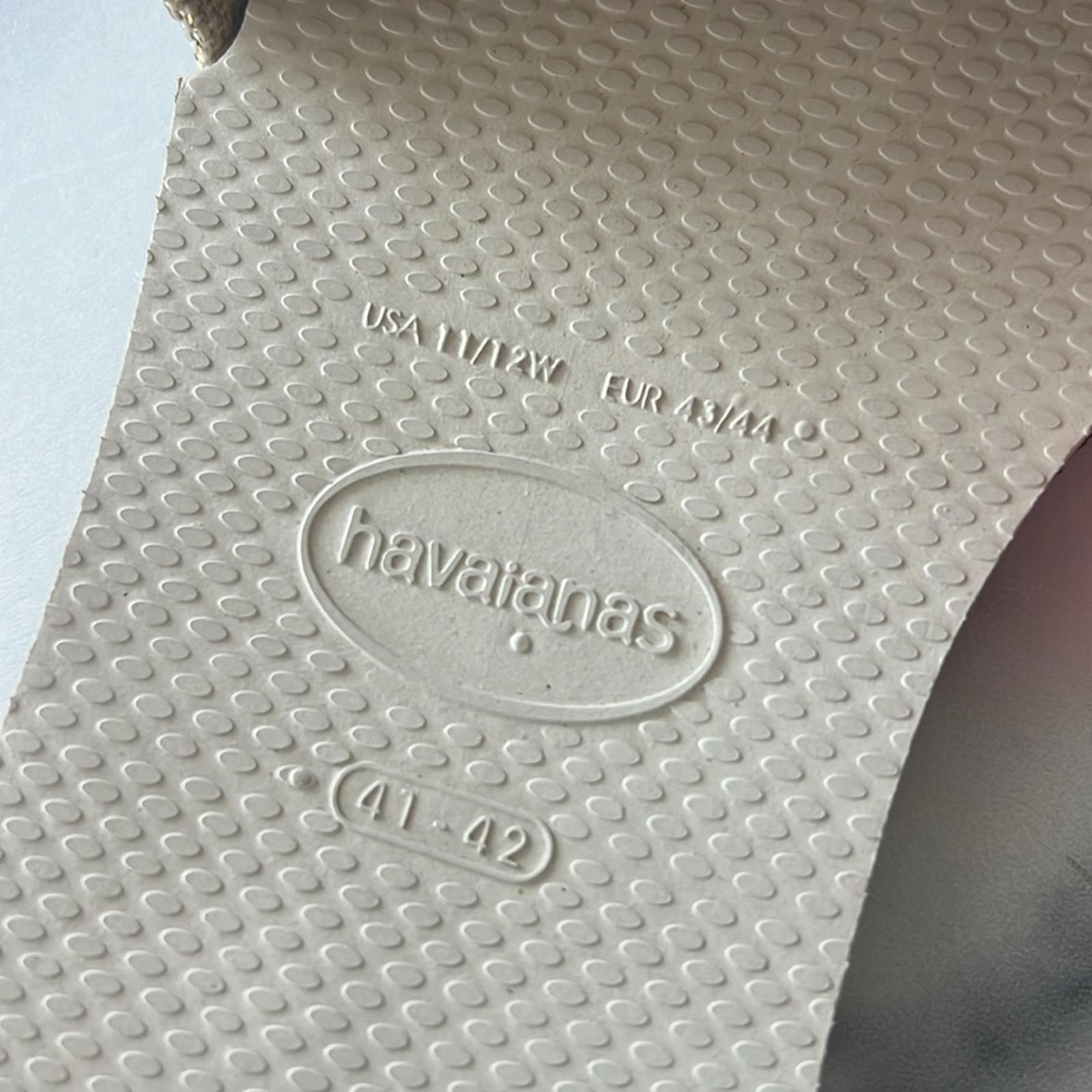 NWT Havaianas Beige Thong Bow Sandals, Size EU 41-42 (US 11-12W) New w/Tag