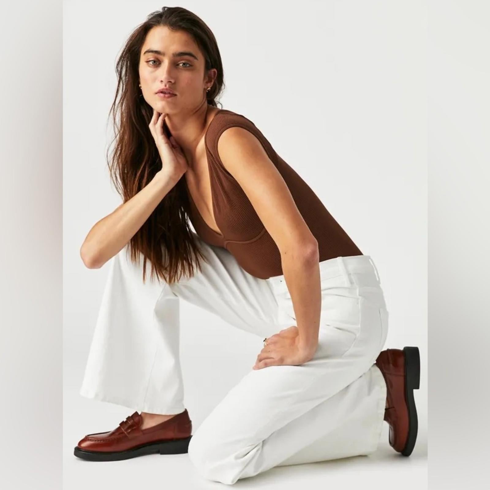 MOTHER The Hustler Roller Skimp White Jeans, Size 27 New w/Tag SOLD OUT