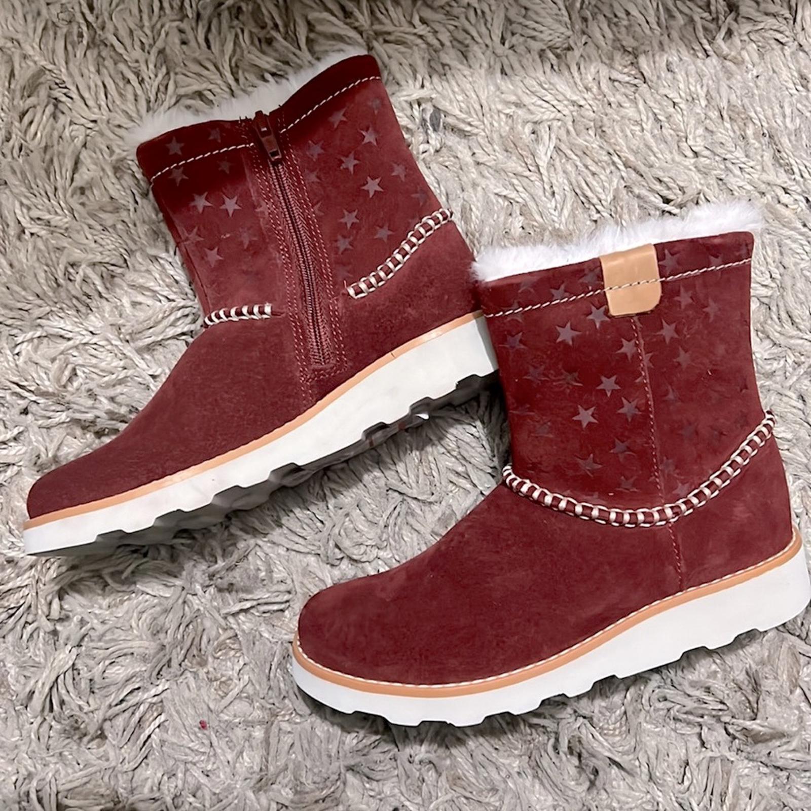 NEW Clarks Crown Piper Dark Red Suede Fur Lined Boots, Girls Size UK 12.5 US 13