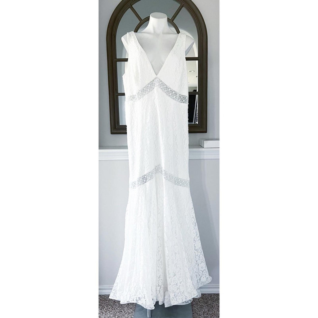 GALINA V-Neck Lace Illusion Wedding Dress, White, Size 20W Retail $599 SOLD OUT
