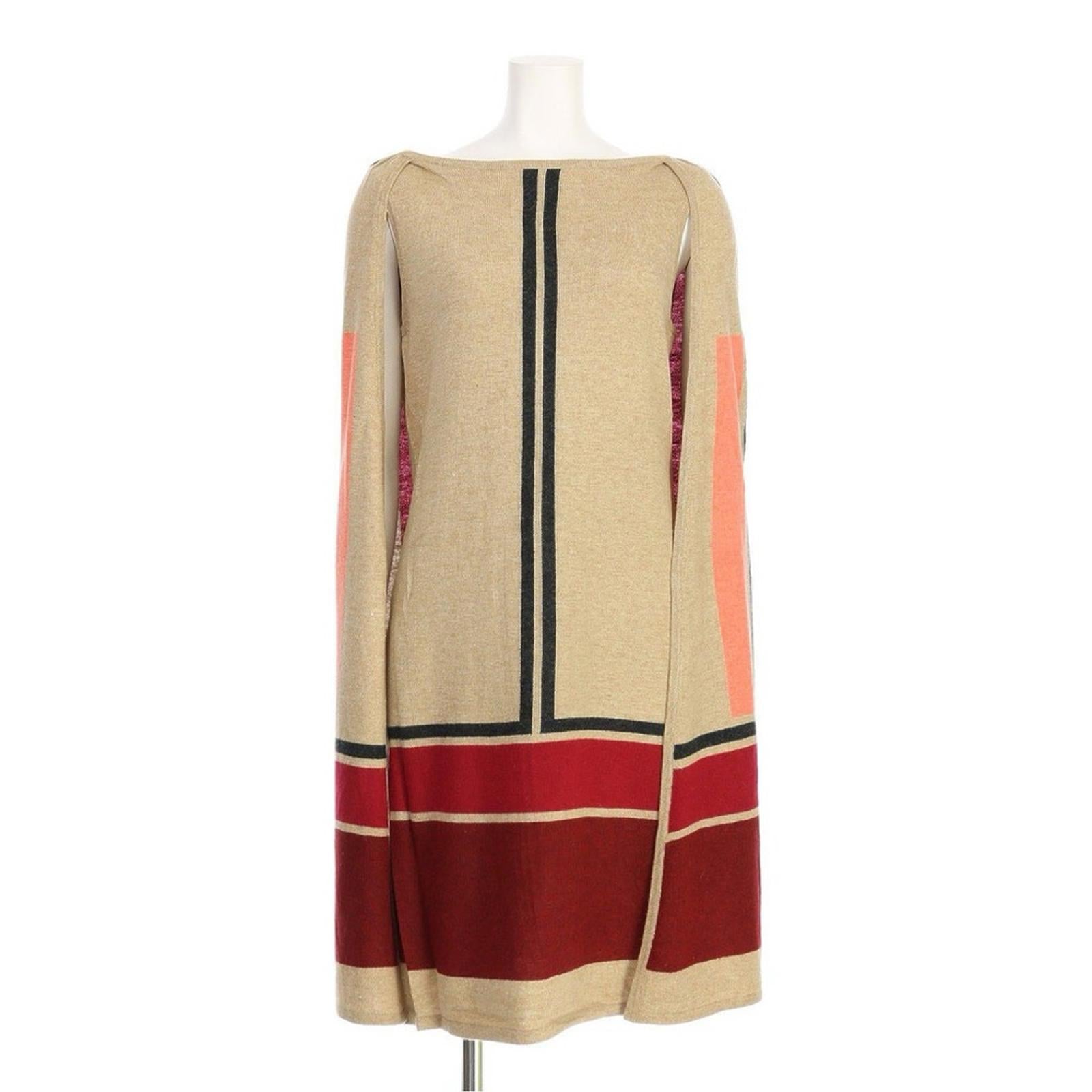 NWT Vertigo Claudia Aplaca Wool Blend Cape Dress. Size L New w/Tag Retail $170