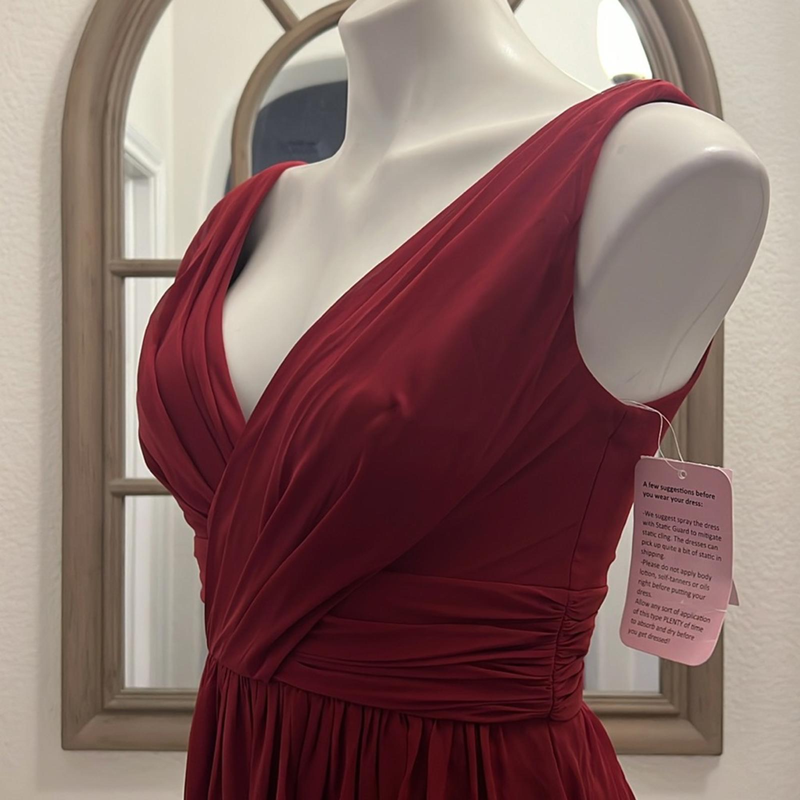 Dessy Floor Length Chiffon Shirred Skirt V-Neck Draped Dress in Burgundy Size 2