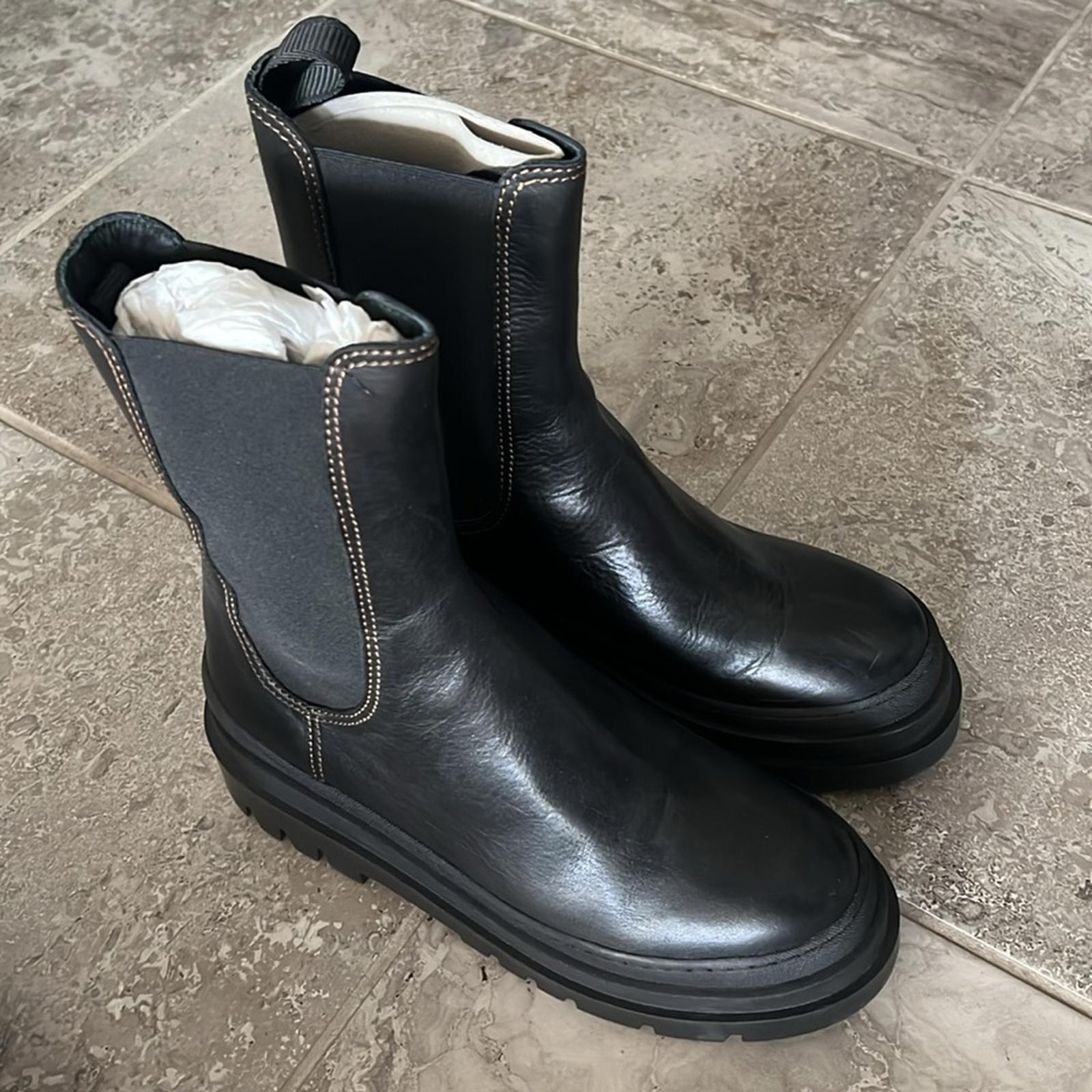 Loeffler Randall Carlota Pull On Chelsea Boots Boots, Black Size 9.5 New in Box