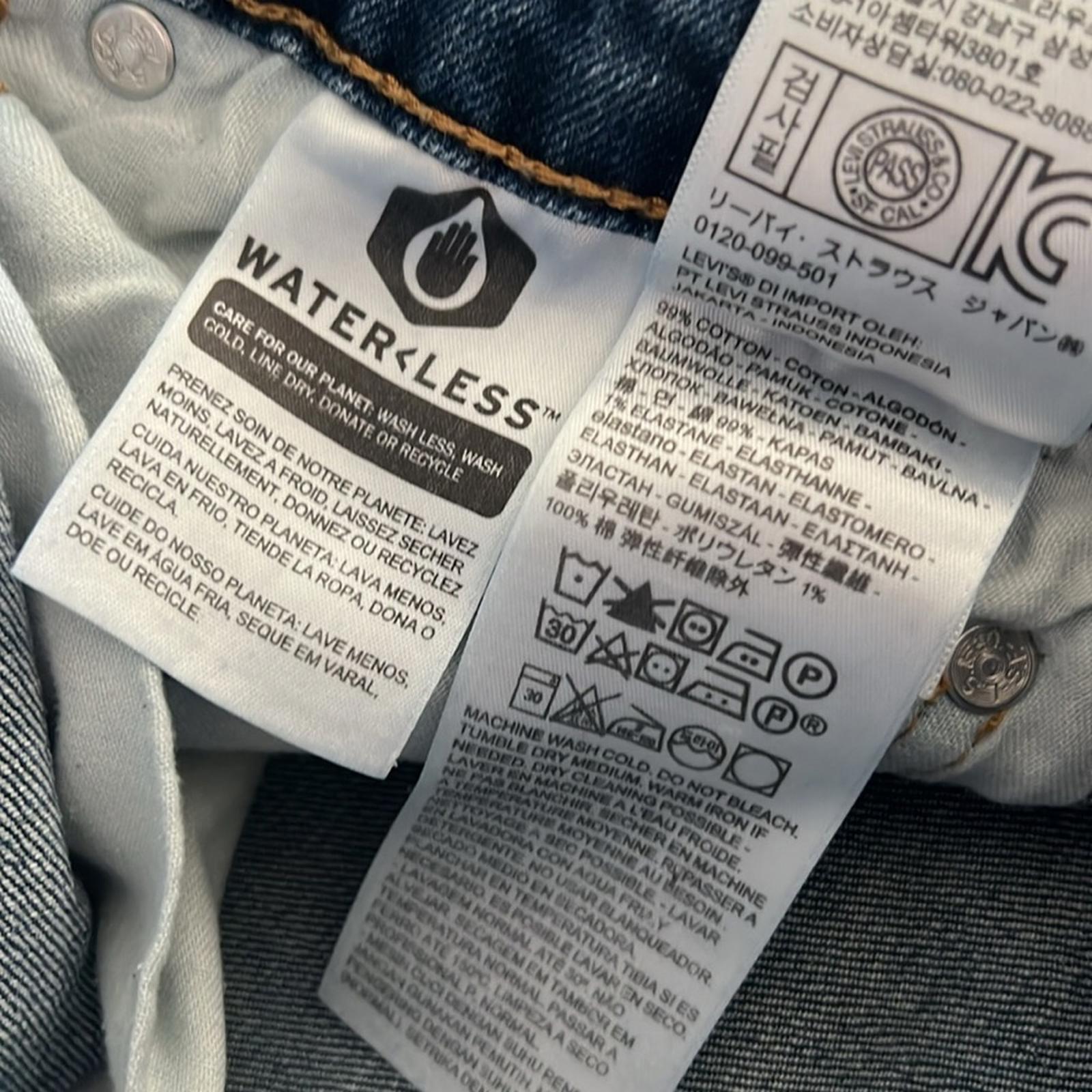 Levi’s 505™ Regular Fit Men’s Jeans, Size W32 X L32 Medium Wash EXCELLENT
