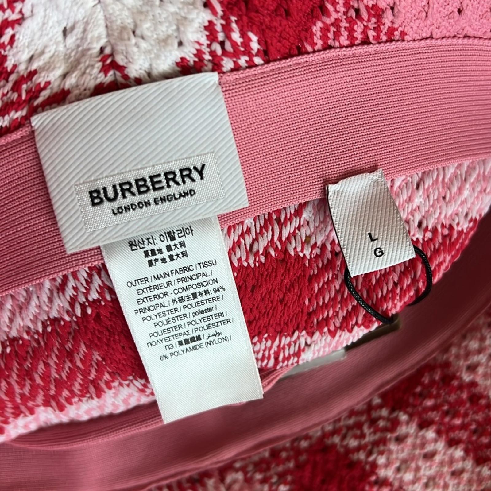 NEW Burberry Knitted Check Bucket Hat, Pink IP Check, Size L, New with Tag $890