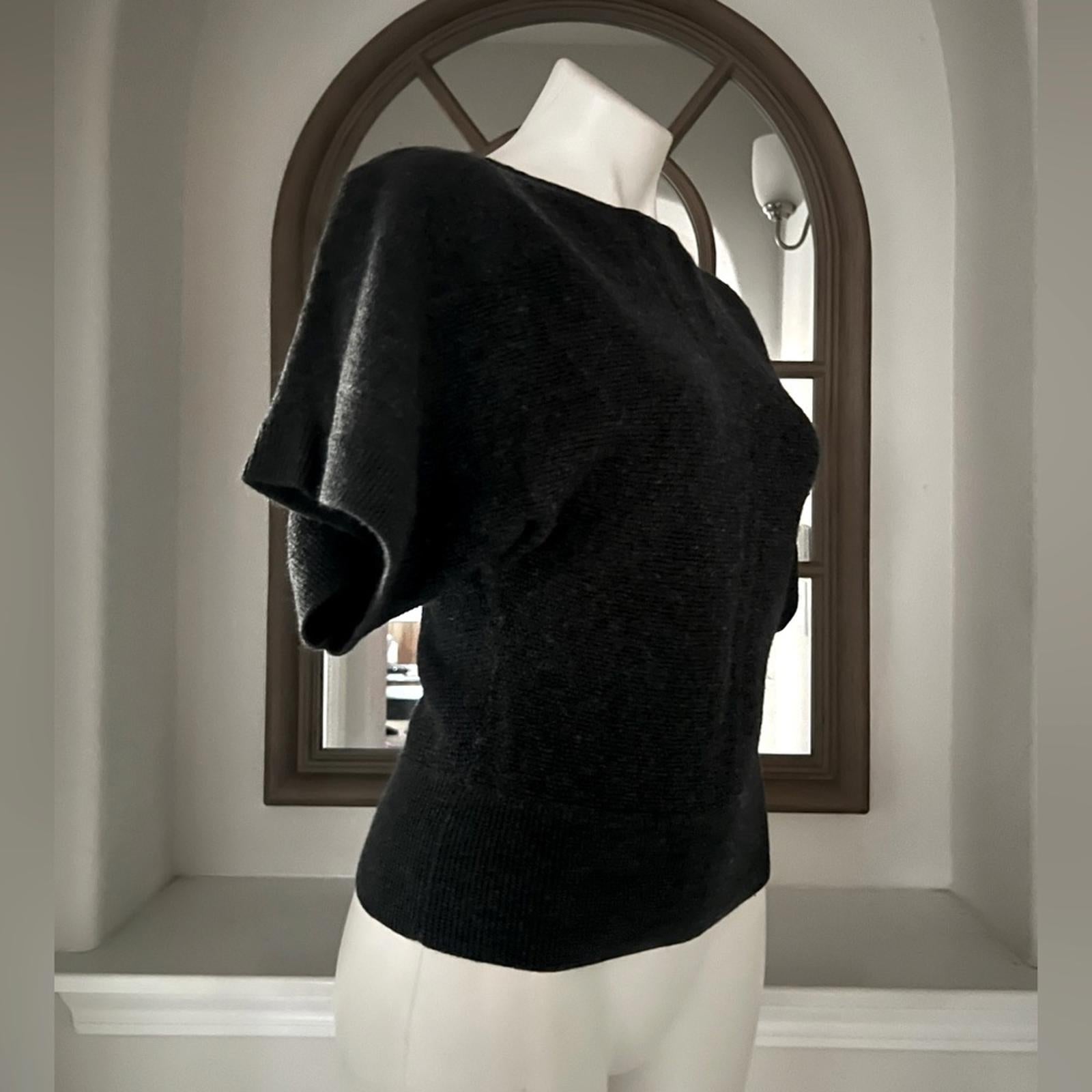 Trina Turk Merino Wool Knit Short Dolman Sleeve Sweater in Grey Size M EXCELLENT