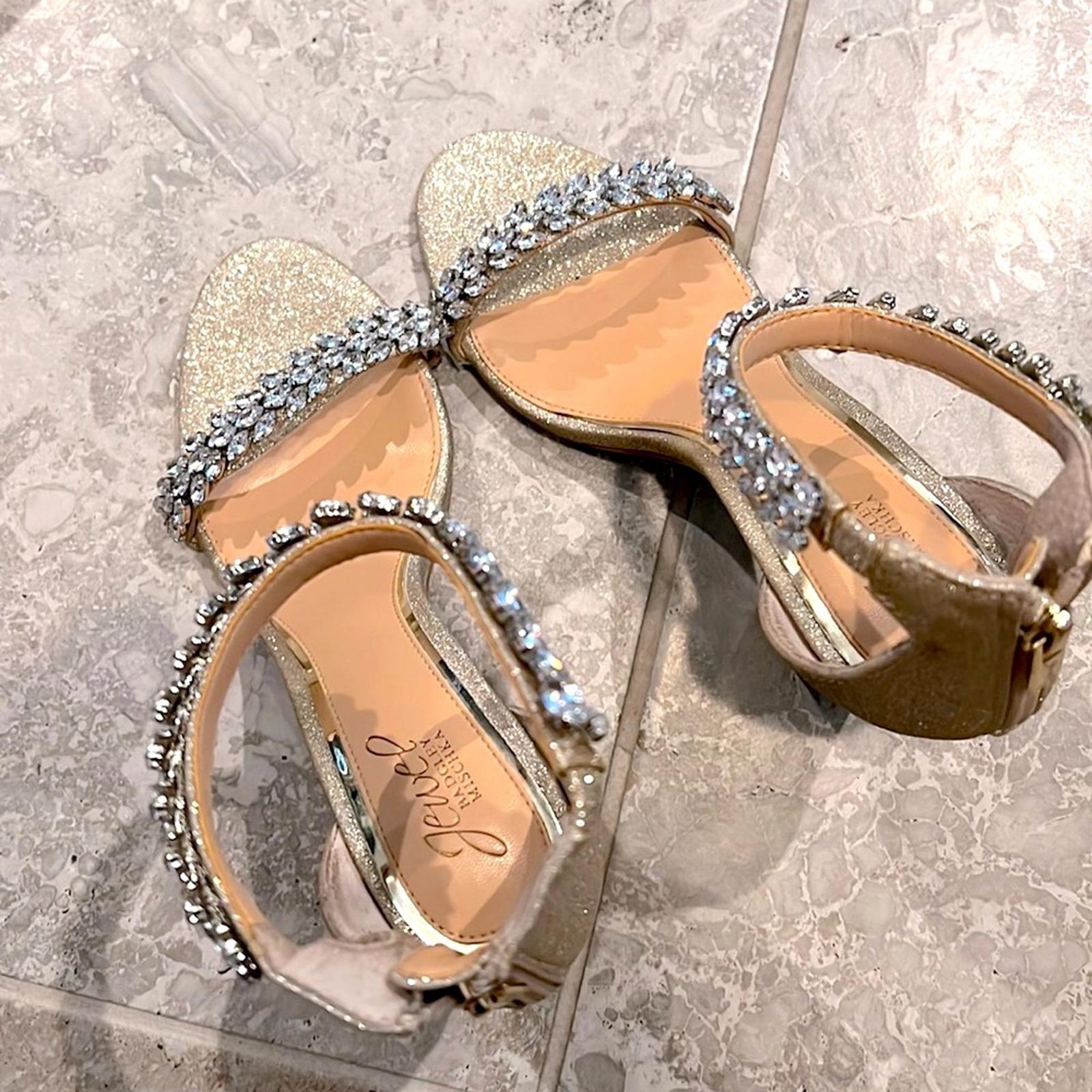 Jewel Badgley Mischka Odessa, Champagne w/Dazzling Crystals Size 8.5 Retail $119