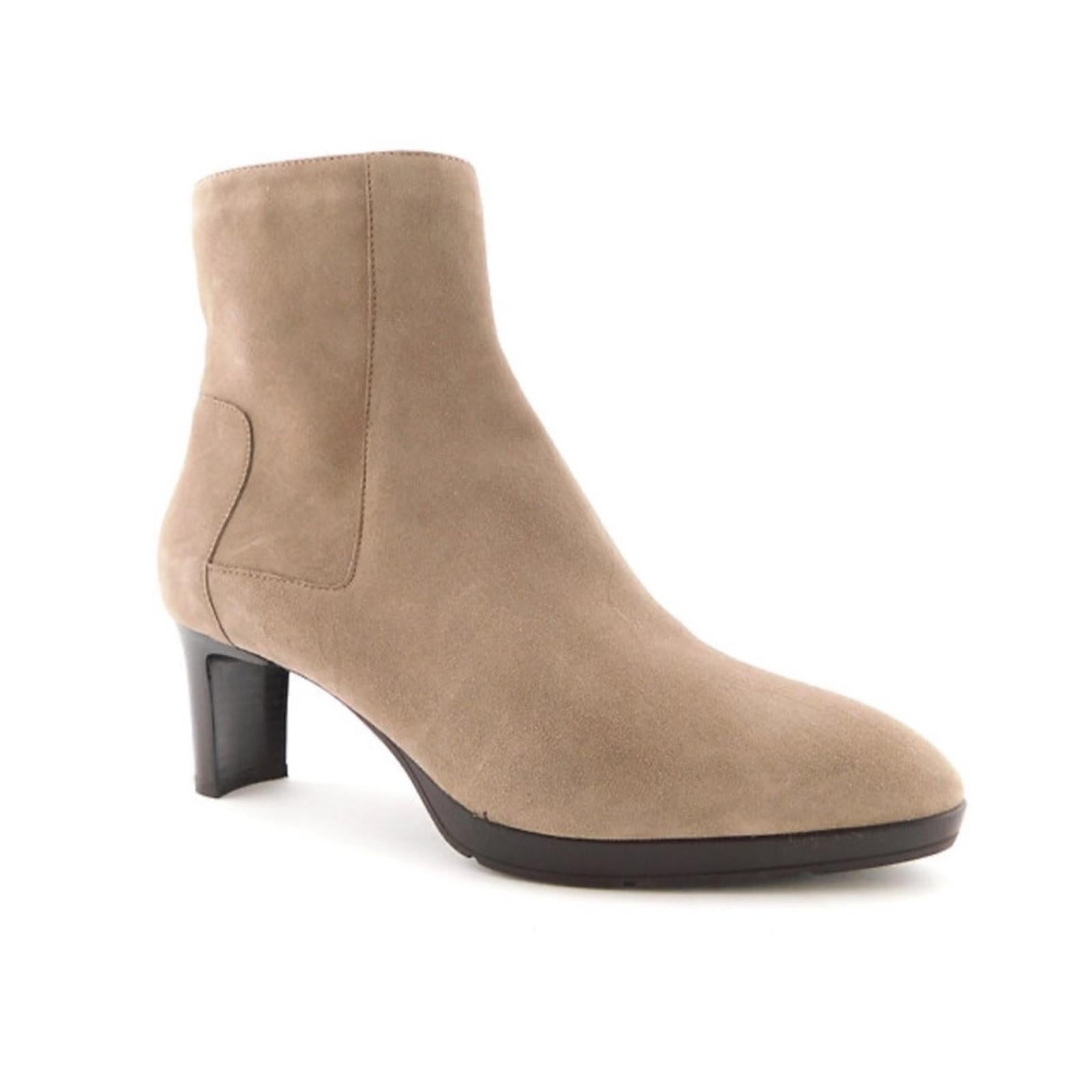 Aquatalia Danni Suede Weatherproof Ankle Boots (Made in Italy) Size 12 MSRP $495